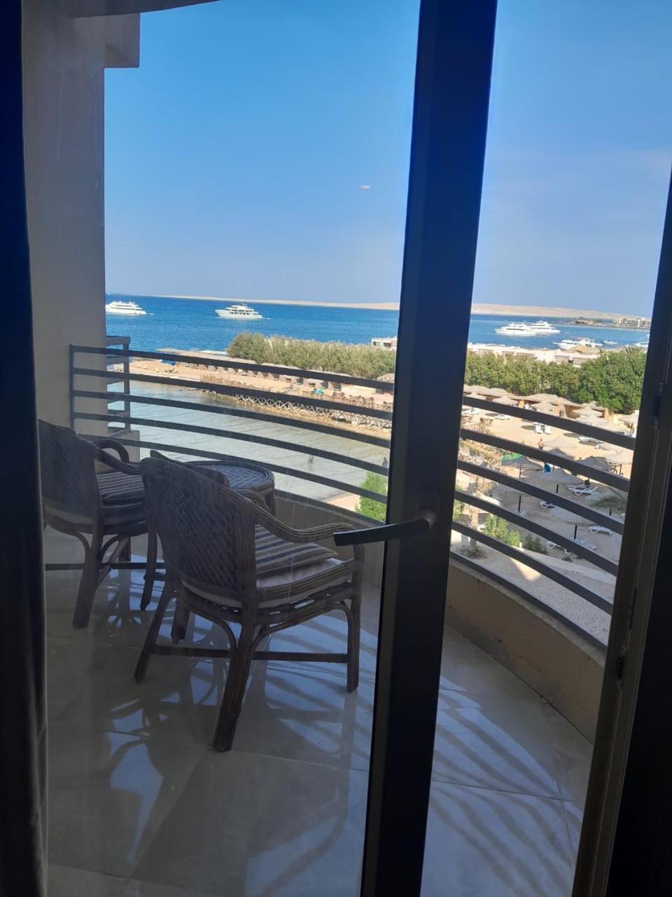 Quiet quarter and private beach
