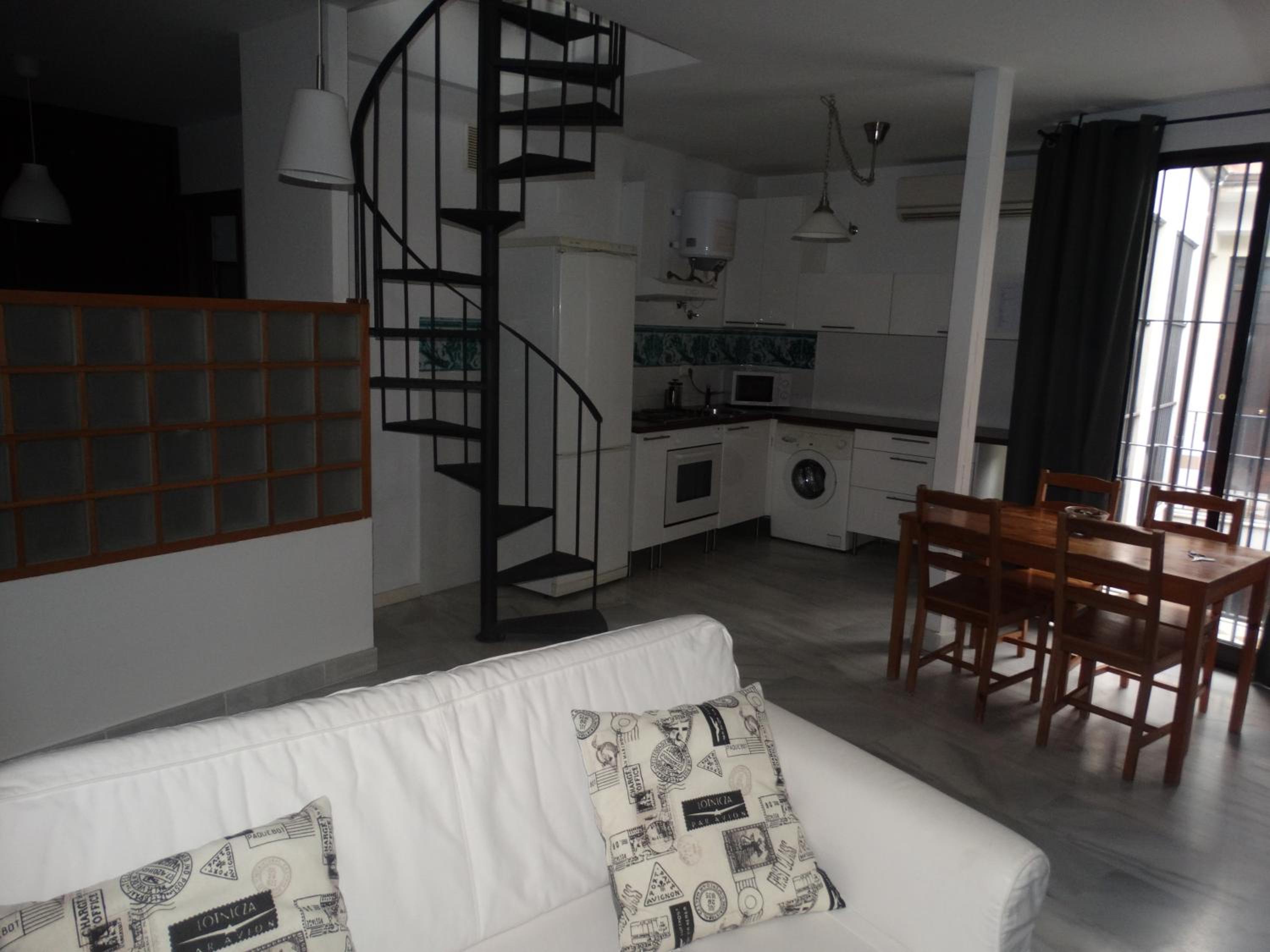 Málaga Apartamentos - Jinetes, 13