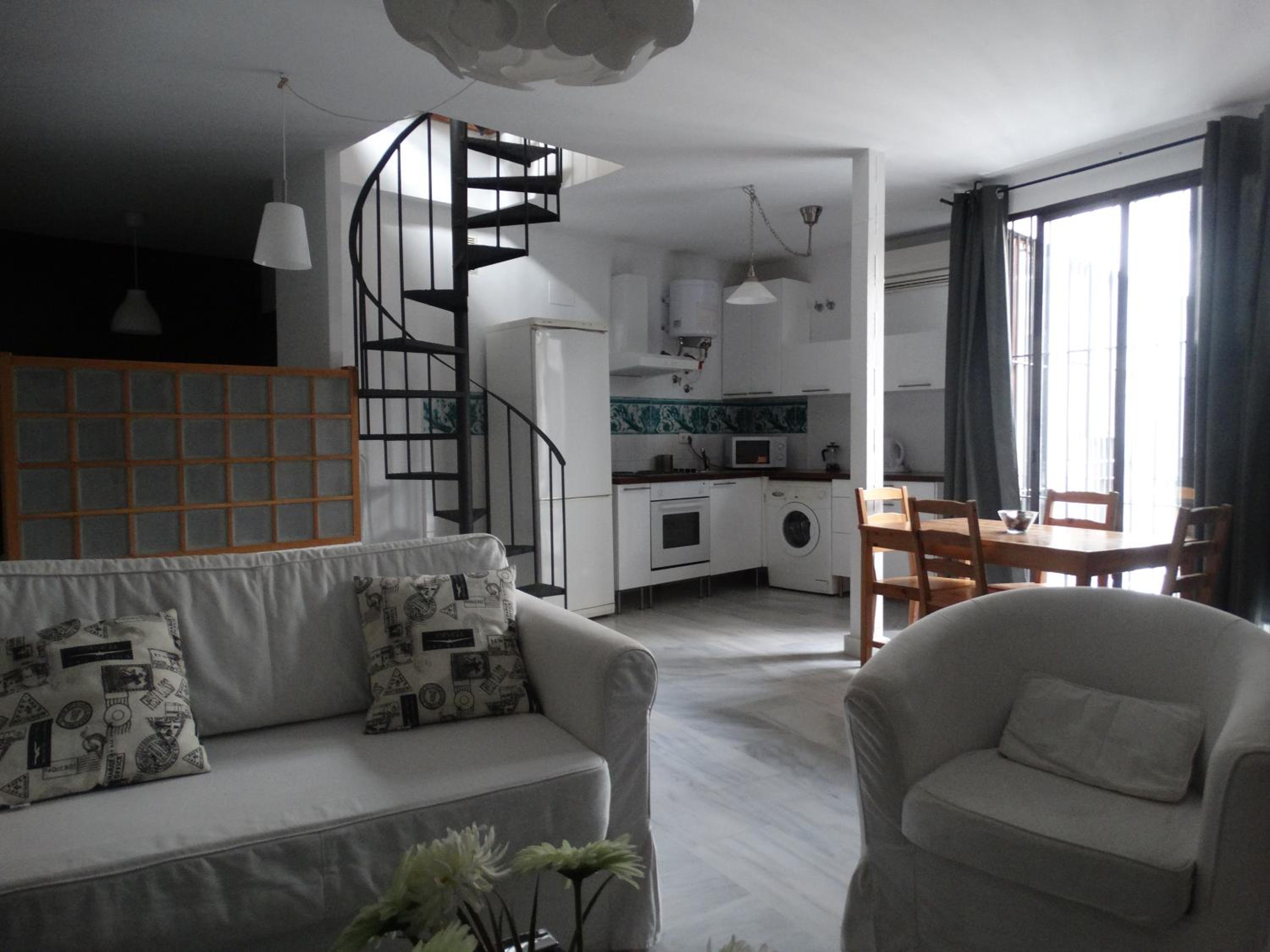 Málaga Apartamentos - Jinetes, 13