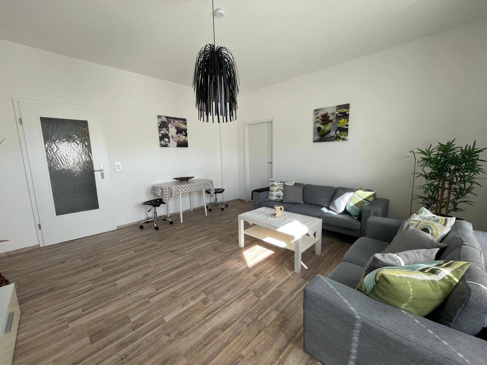 Ferienwohnung Dietel in Bad Schlema mit WLAN Terrasse Stellplatz inklusive