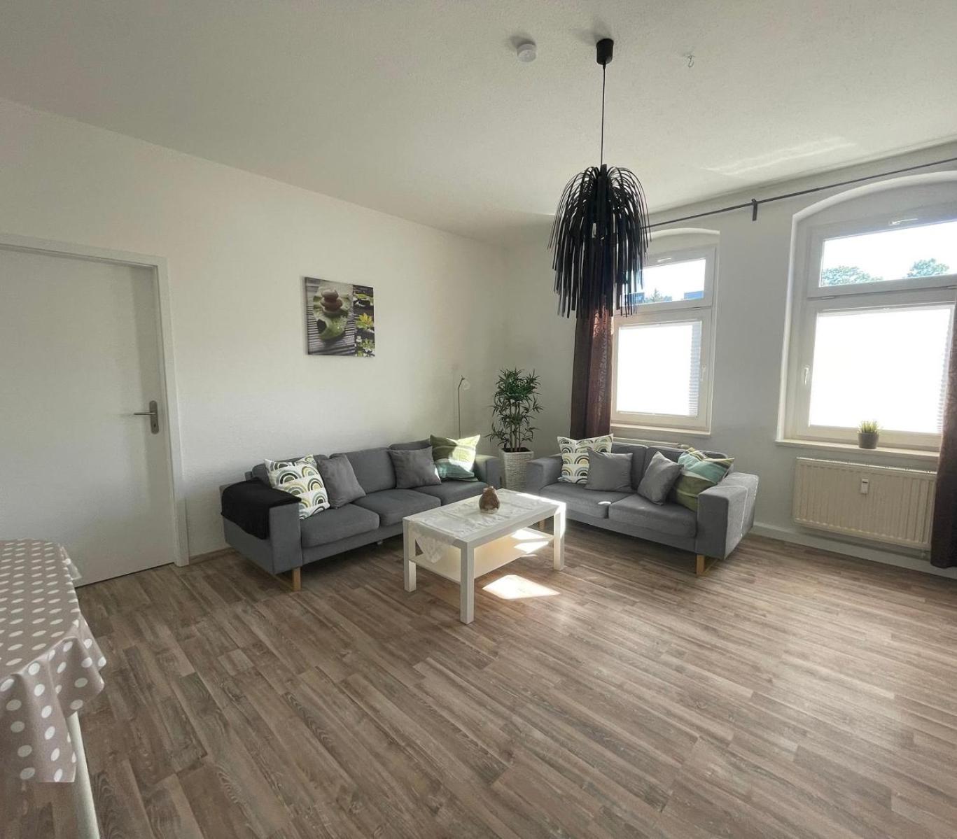 Ferienwohnung Dietel in Bad Schlema mit WLAN Terrasse Stellplatz inklusive