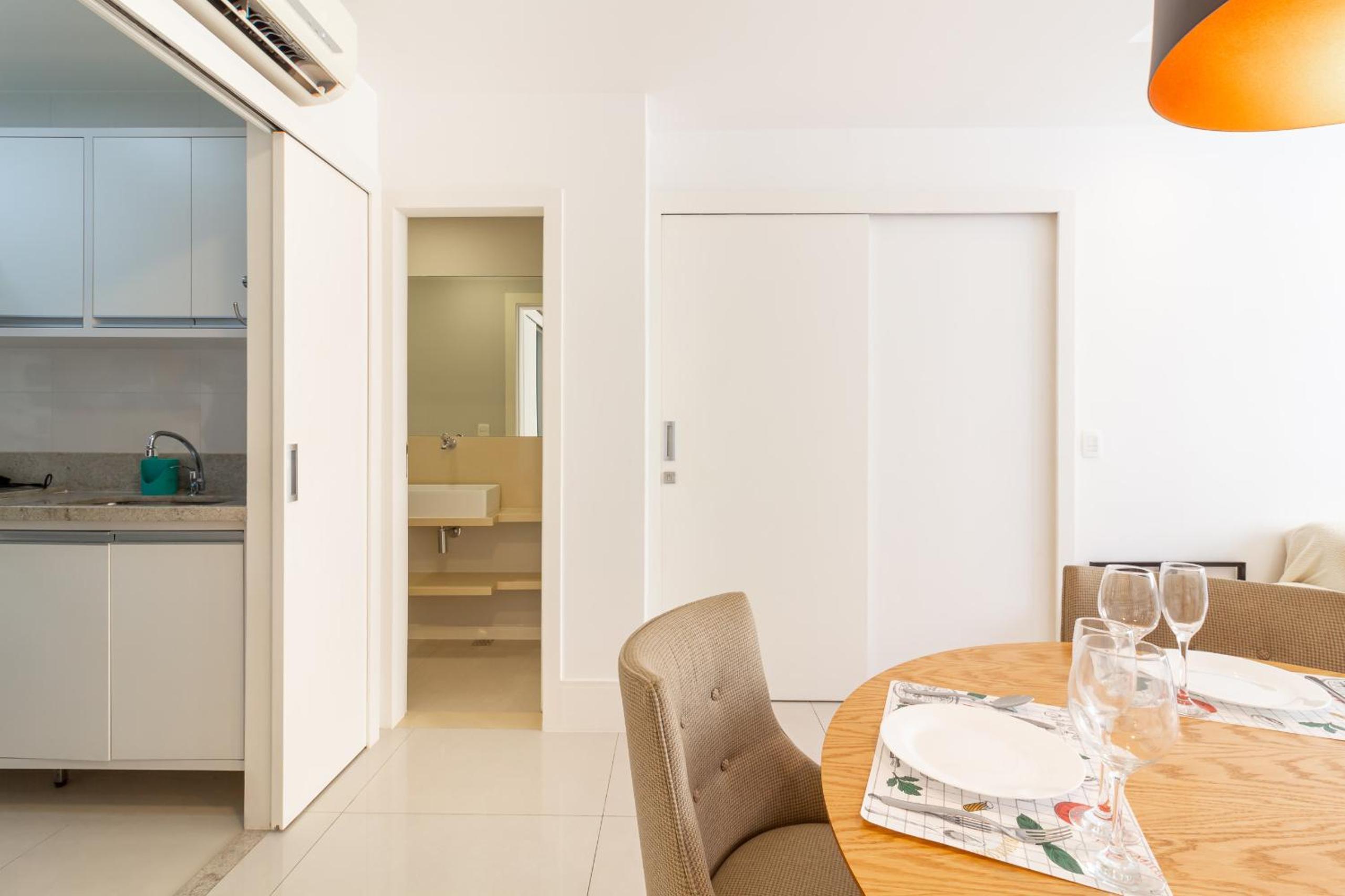 Apartamento em Copacabana a 3 minutos da Praia - NSC602