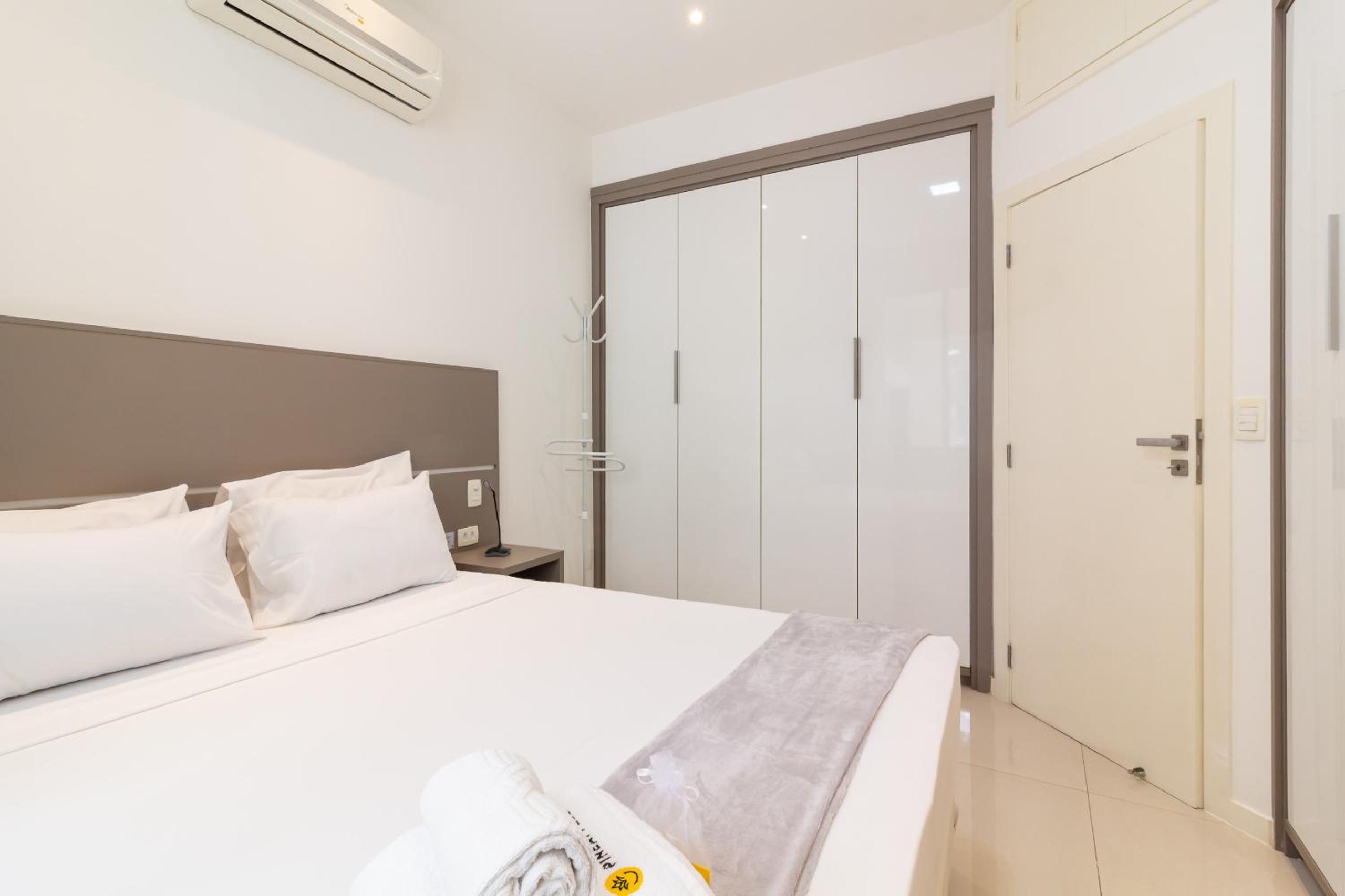Apartamento em Copacabana a 3 minutos da Praia - NSC602