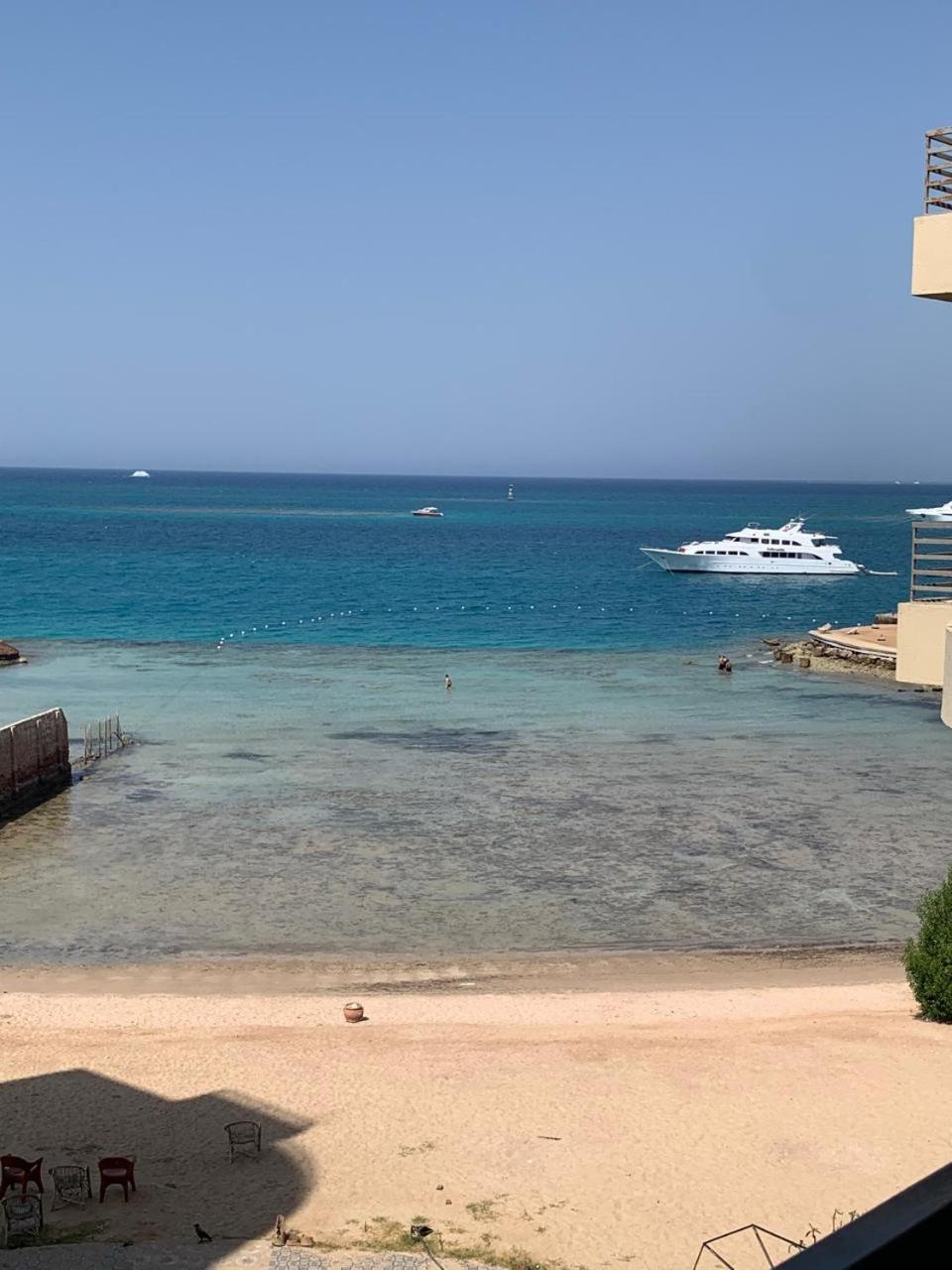 Quiet quarter and private beach