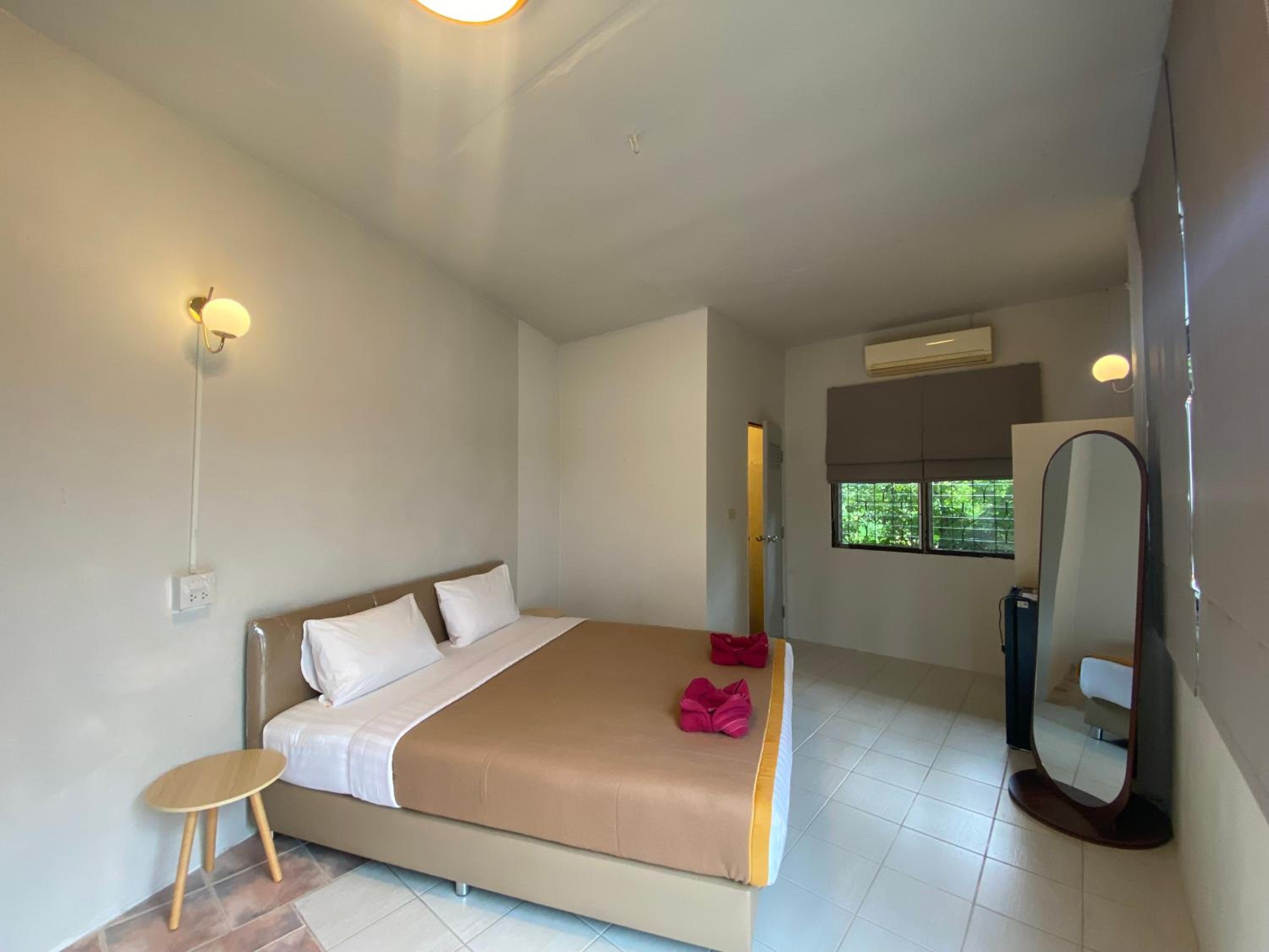 Orchard House Resort