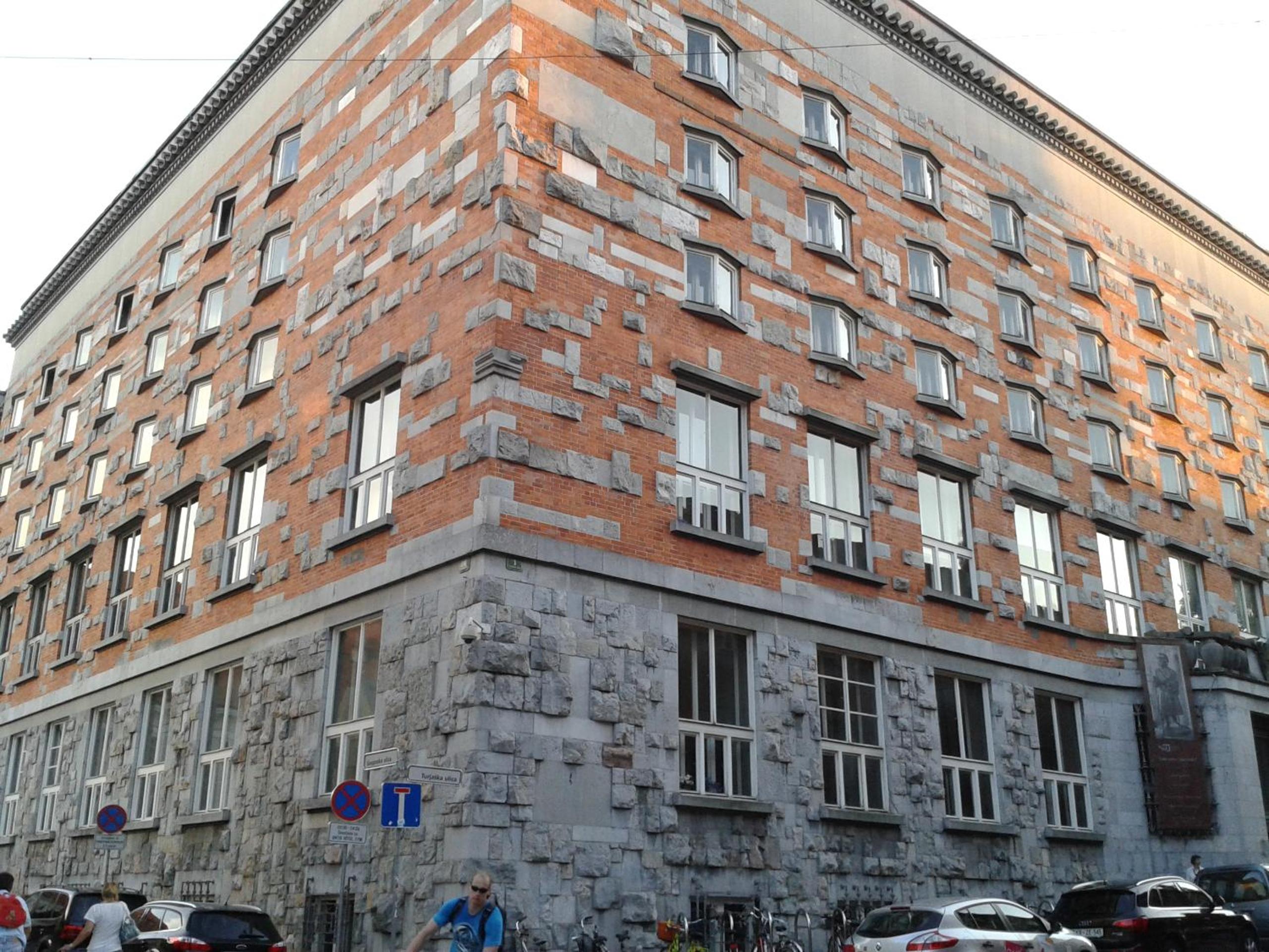 Photo 23