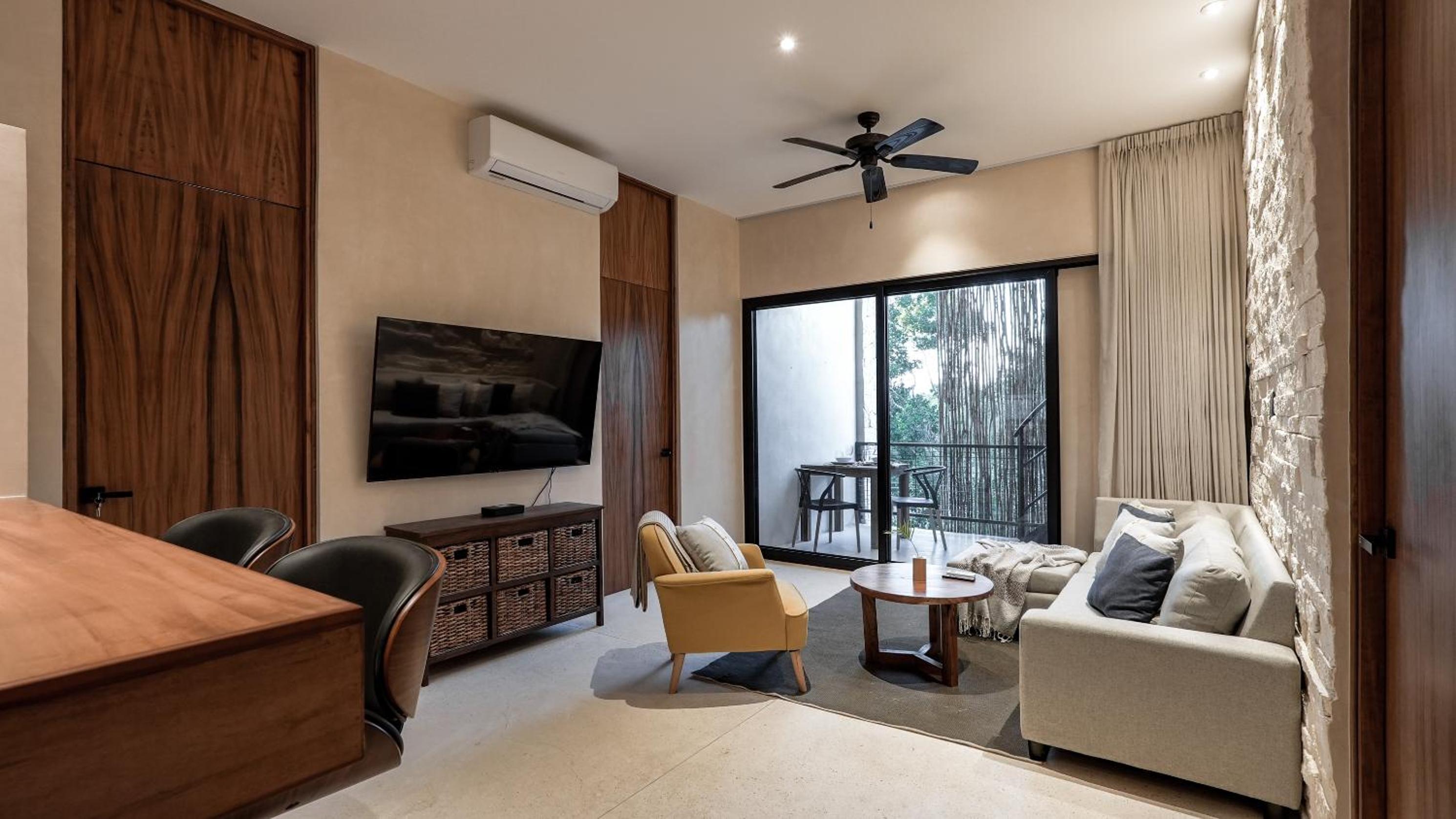 Sunset Serenity - Amply Private Terrace & Pool & Gym & Beach club access