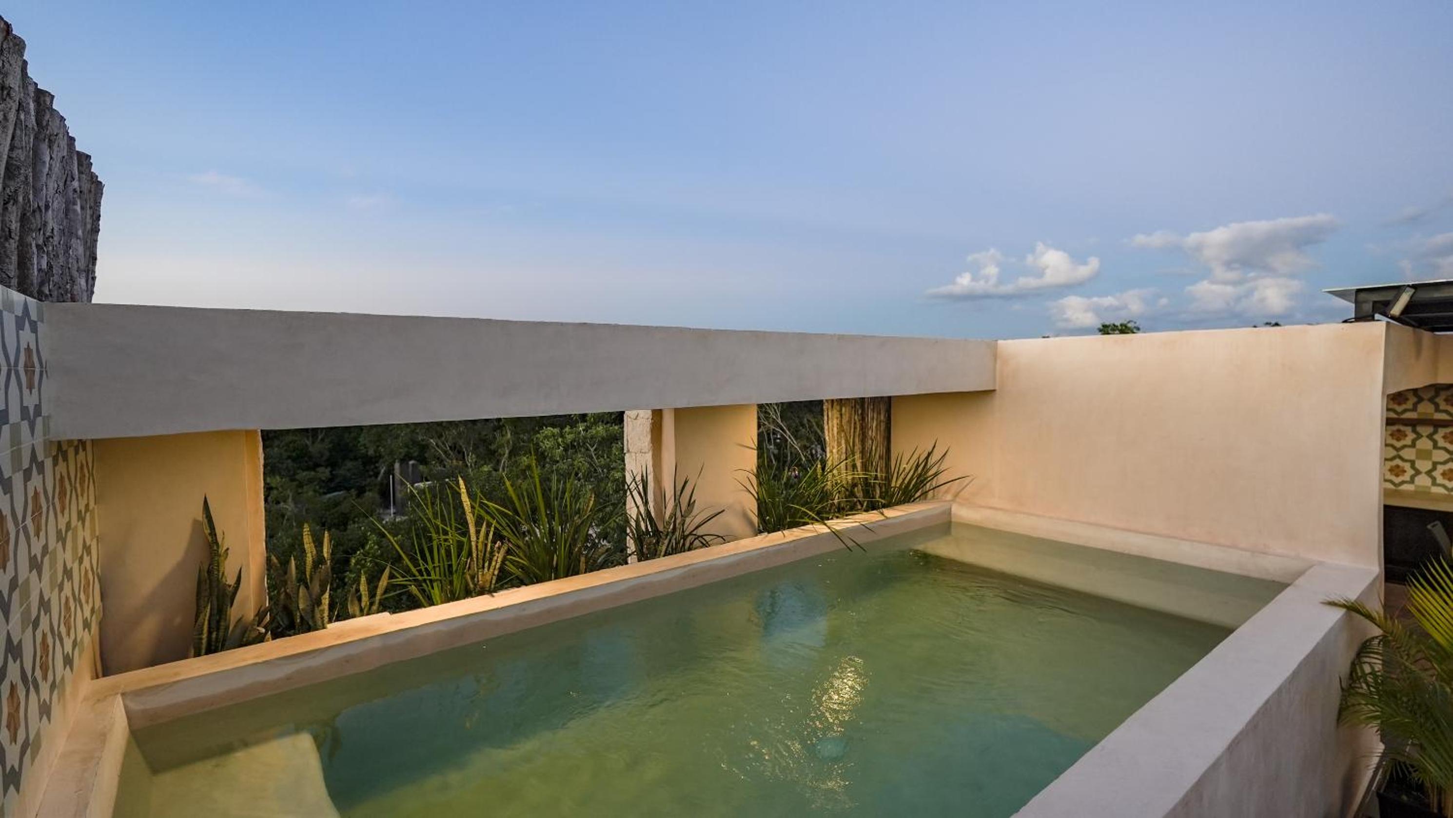 Sunset Serenity - Amply Private Terrace & Pool & Gym & Beach club access