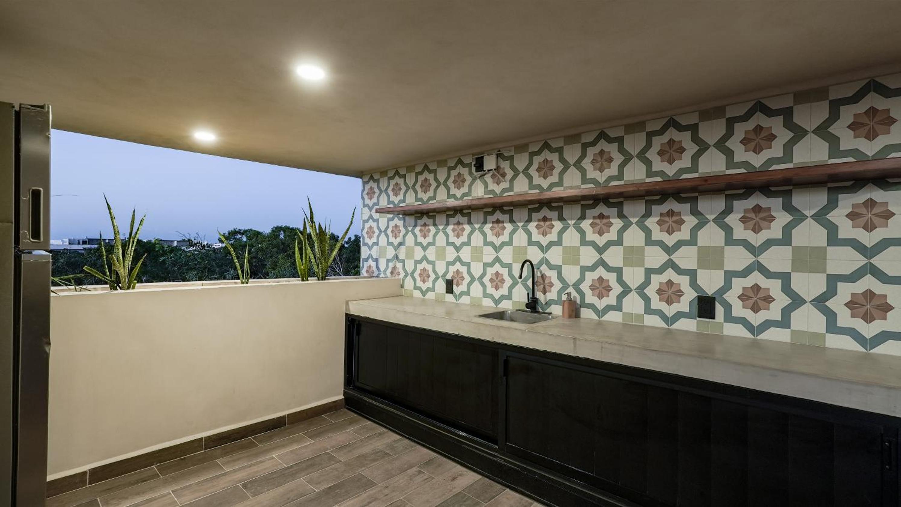 Sunset Serenity - Amply Private Terrace & Pool & Gym & Beach club access