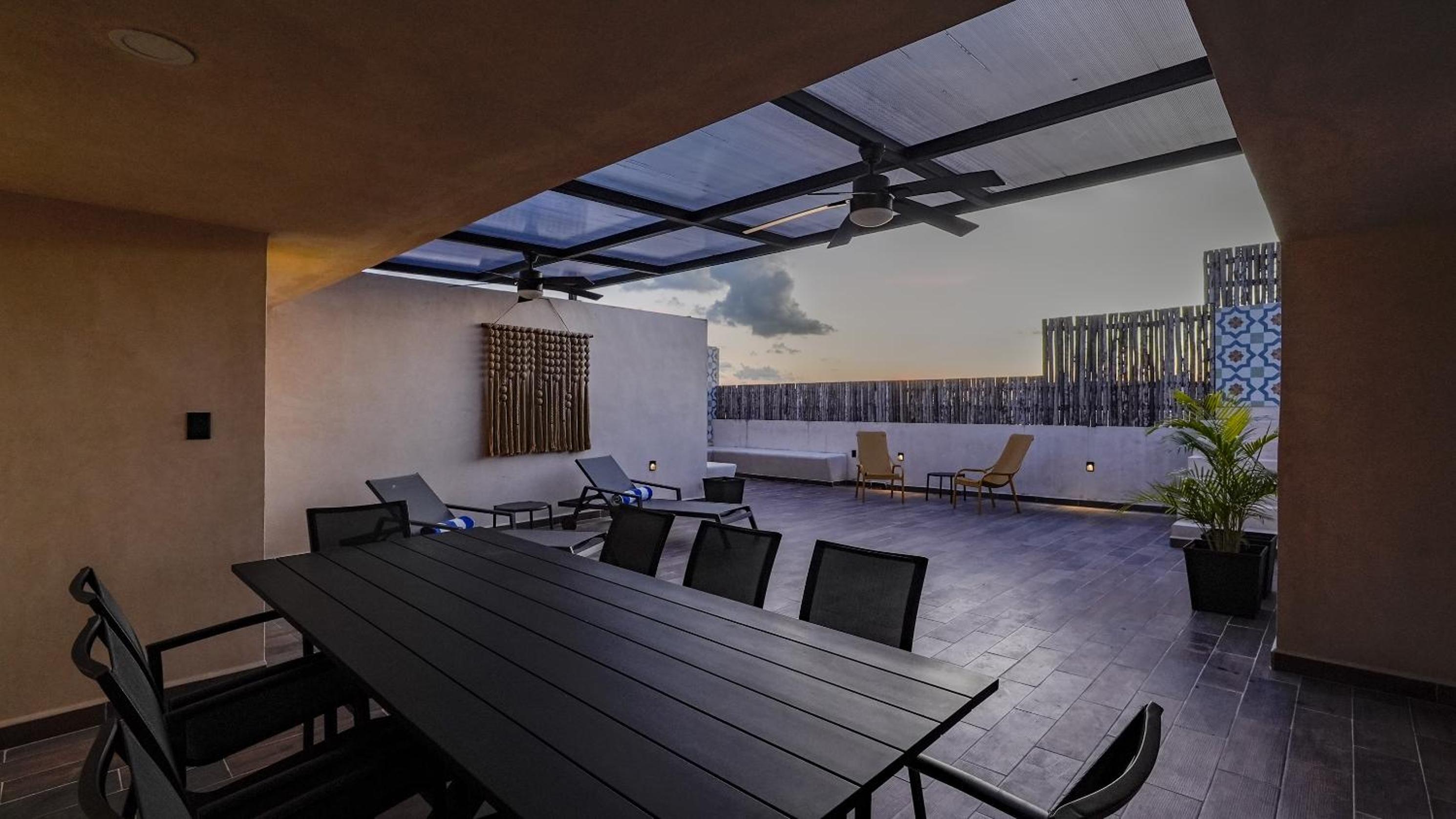 Sunset Serenity - Amply Private Terrace & Pool & Gym & Beach club access