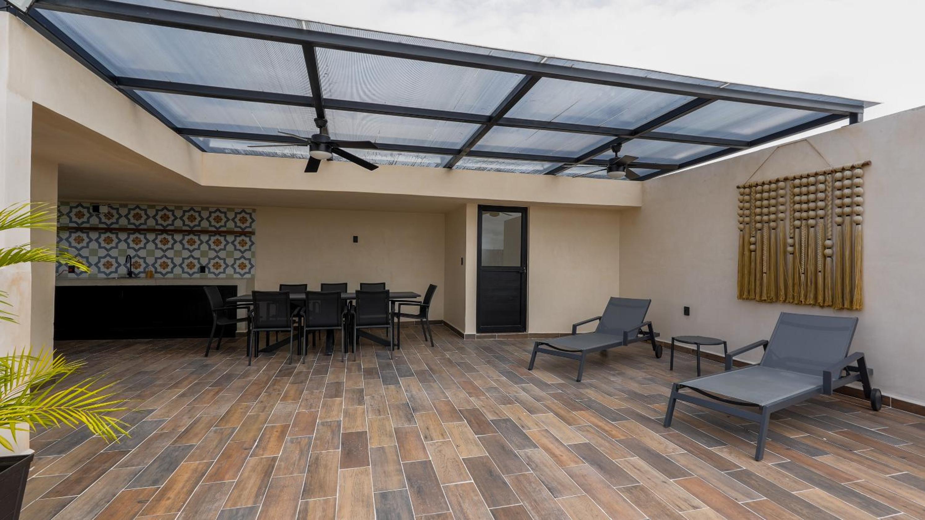 Sunset Serenity - Amply Private Terrace & Pool & Gym & Beach club access