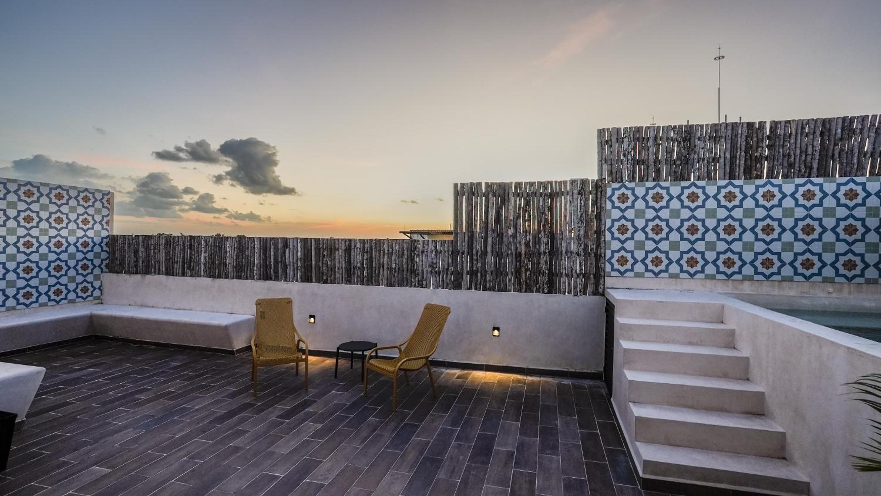 Sunset Serenity - Amply Private Terrace & Pool & Gym & Beach club access