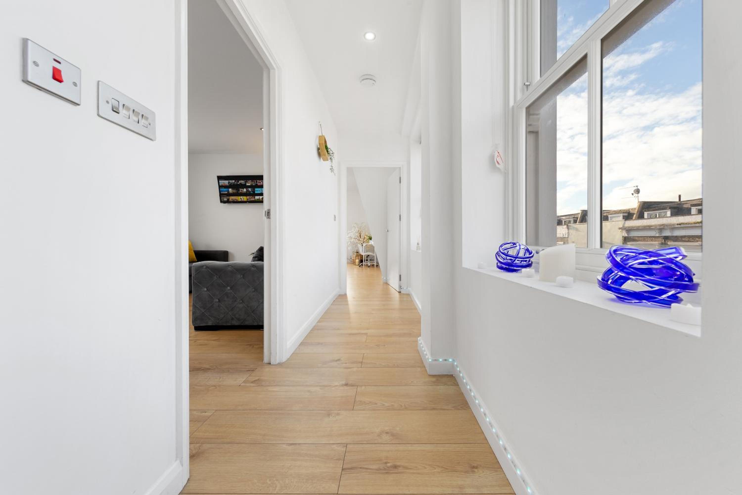 The Battersea Park Residences Private Rooftop - 10min SOHO & Oxford Street