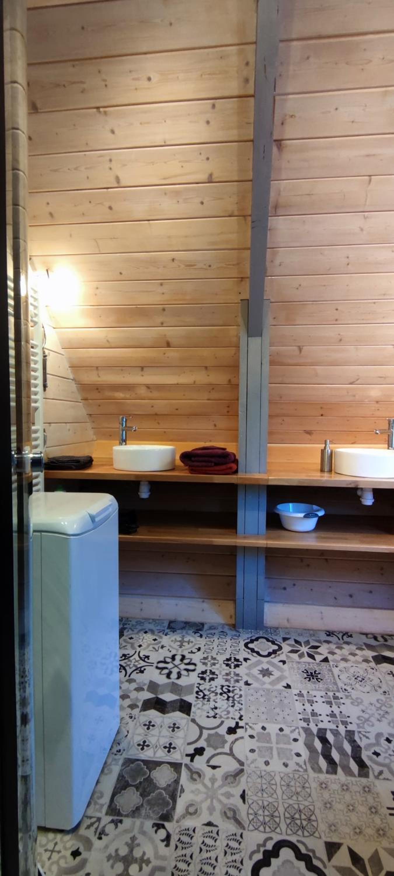 Photo 11