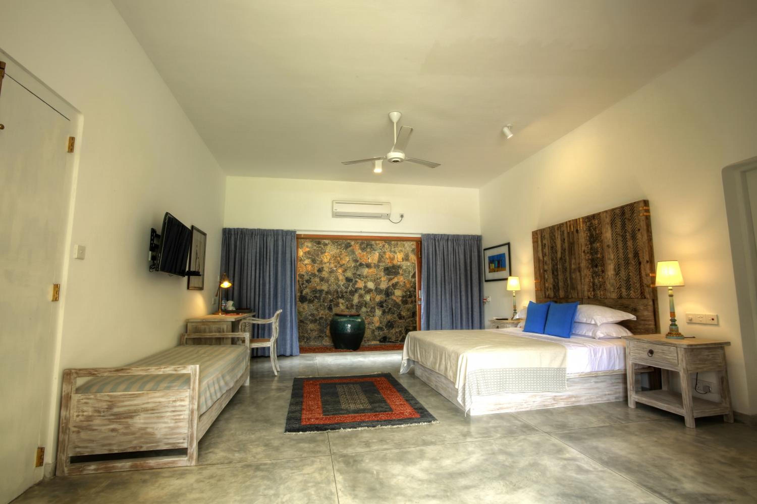 Villa Saffron Hikkaduwa