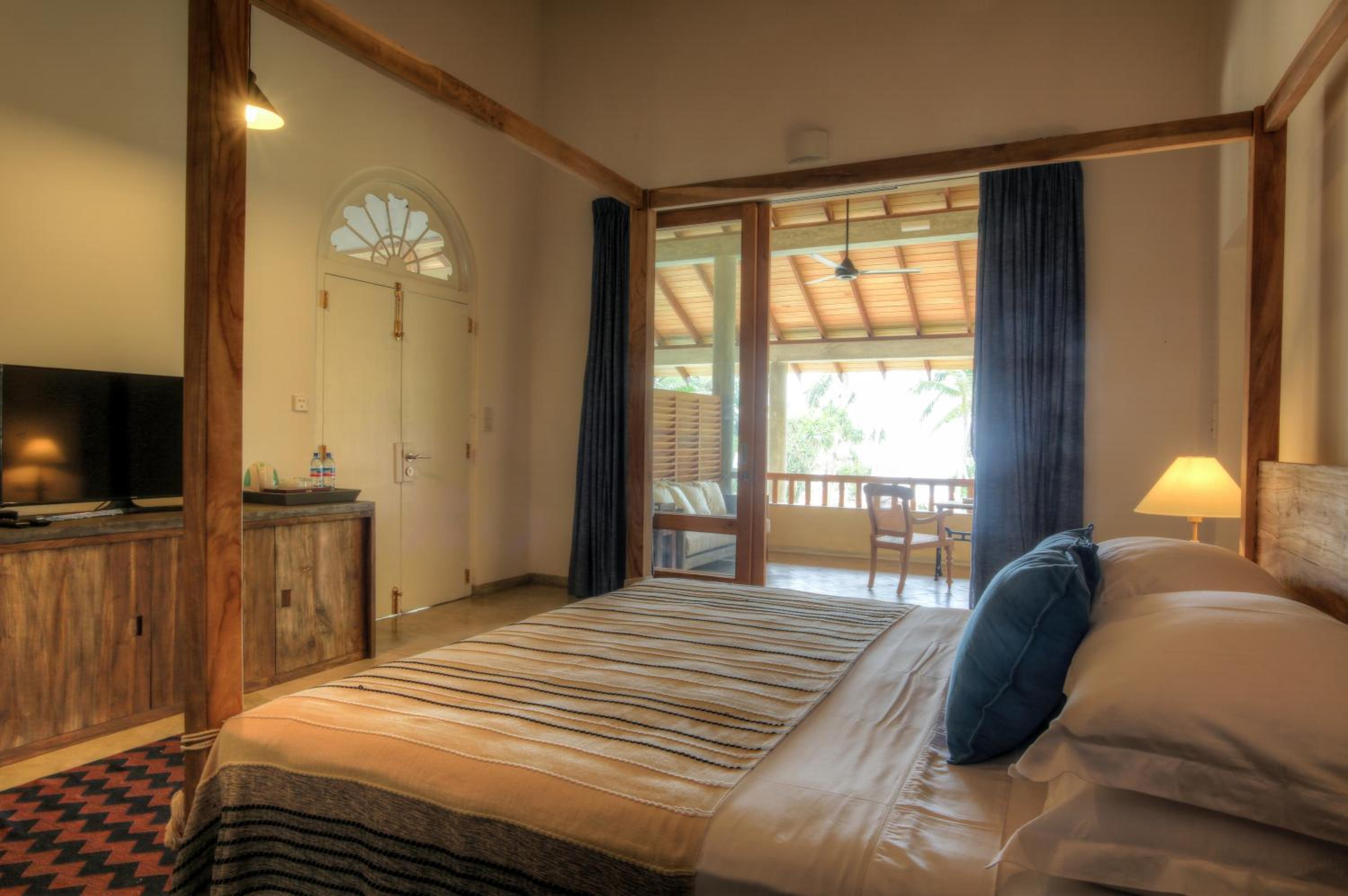 Villa Saffron Hikkaduwa