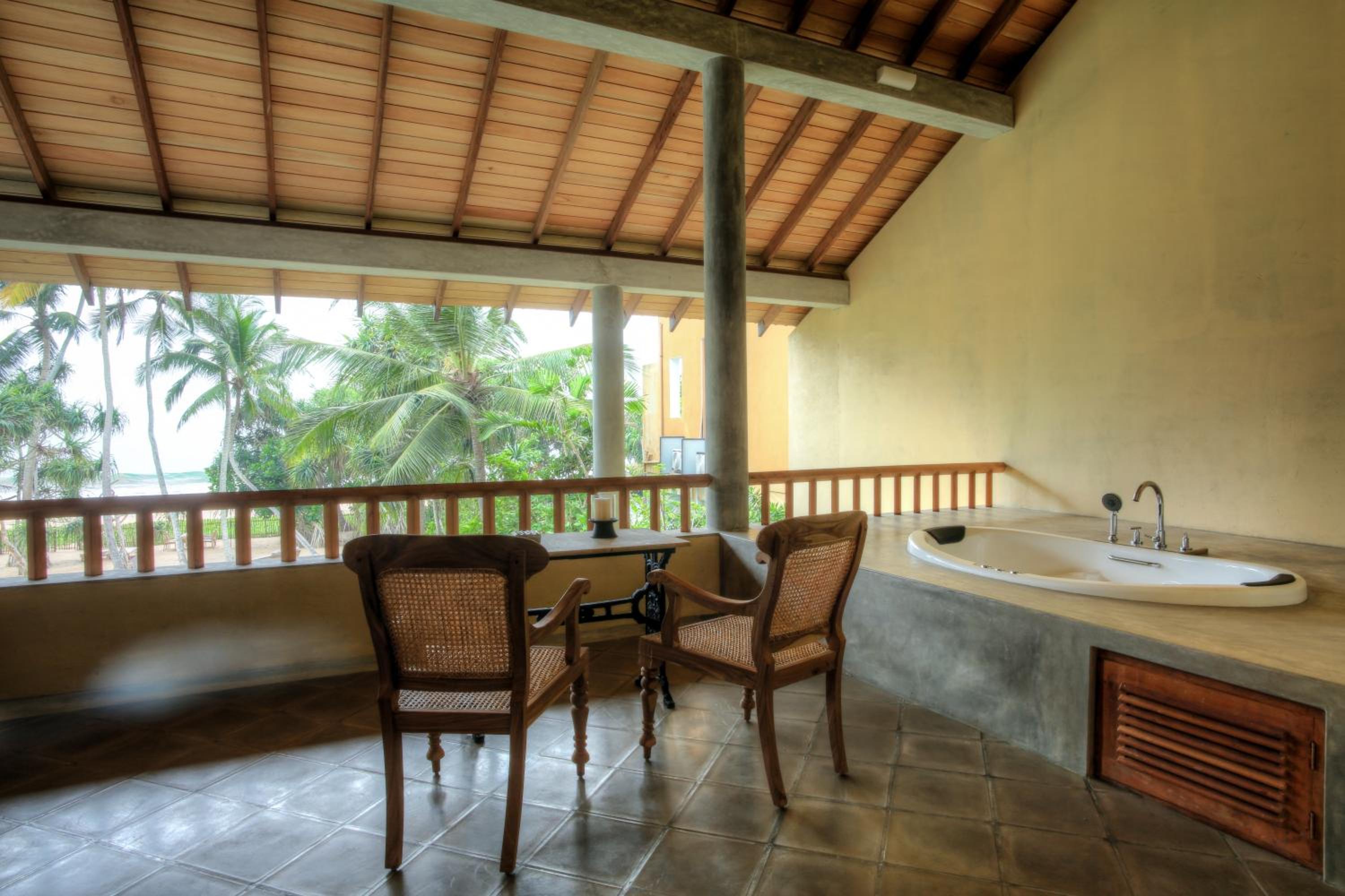 Villa Saffron Hikkaduwa