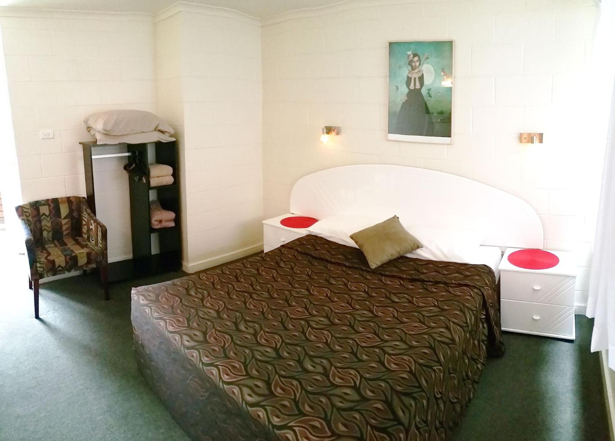A&A Lodge Motel