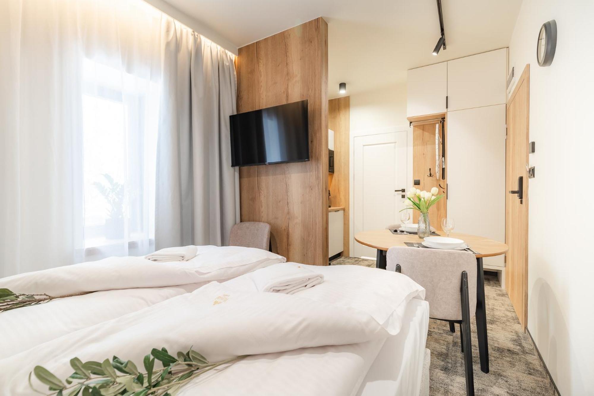 Rezydencja Harmony Land VIP z sauną i jacuzzi by Royal Aparts