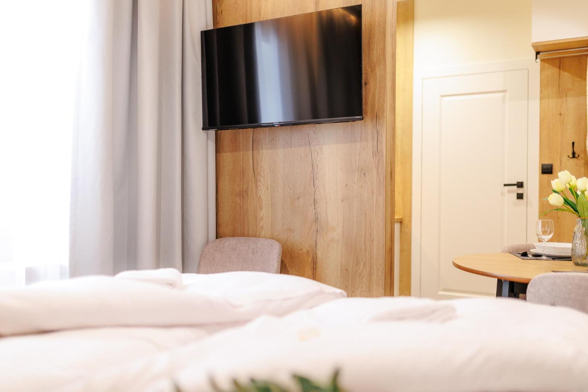 Rezydencja Harmony Land VIP z sauną i jacuzzi by Royal Aparts