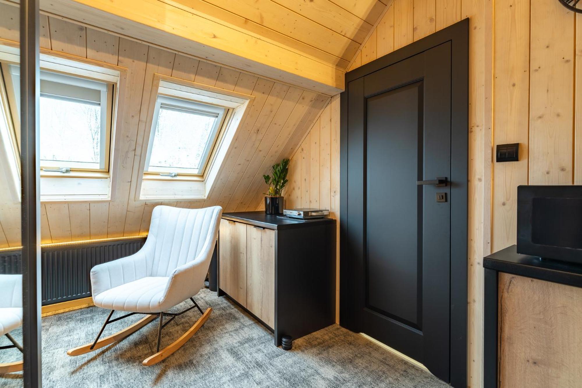 Rezydencja Harmony Land VIP z sauną i jacuzzi by Royal Aparts