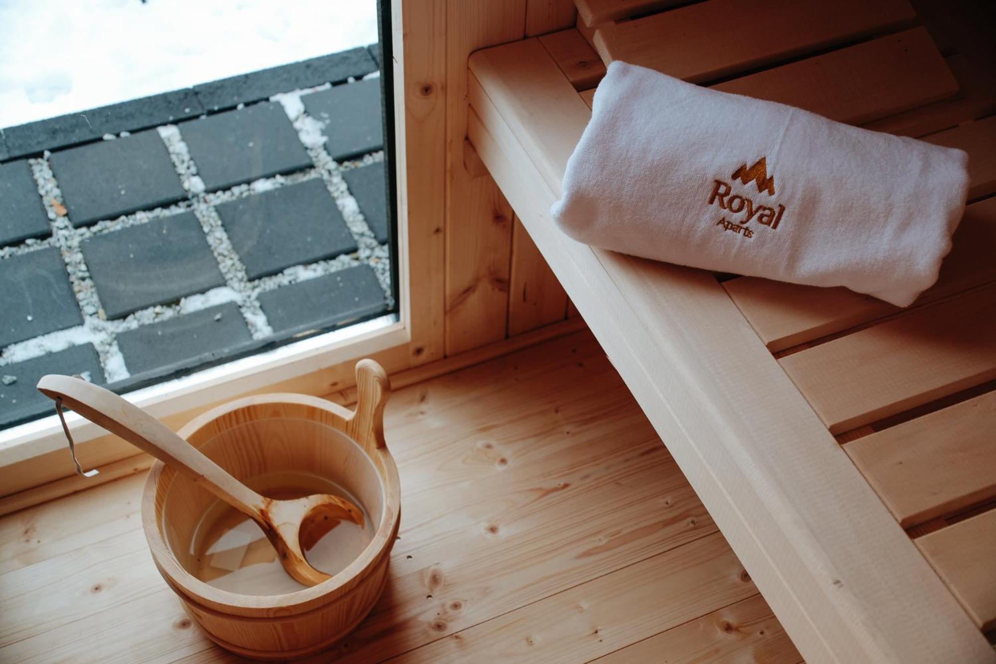 Rezydencja Harmony Land VIP z sauną i jacuzzi by Royal Aparts