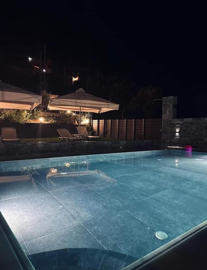 Villa Leandros Premium Suites