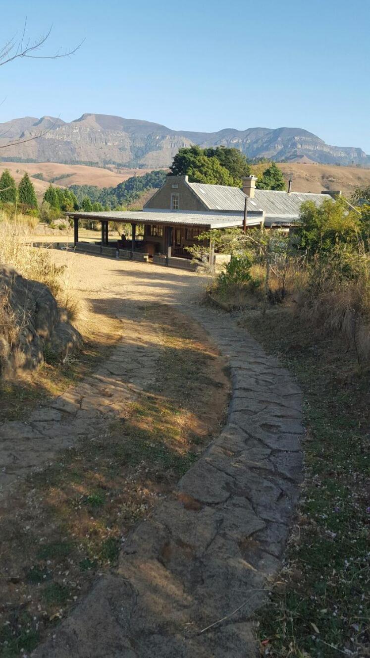 Rockwood Earth Lodge view 5