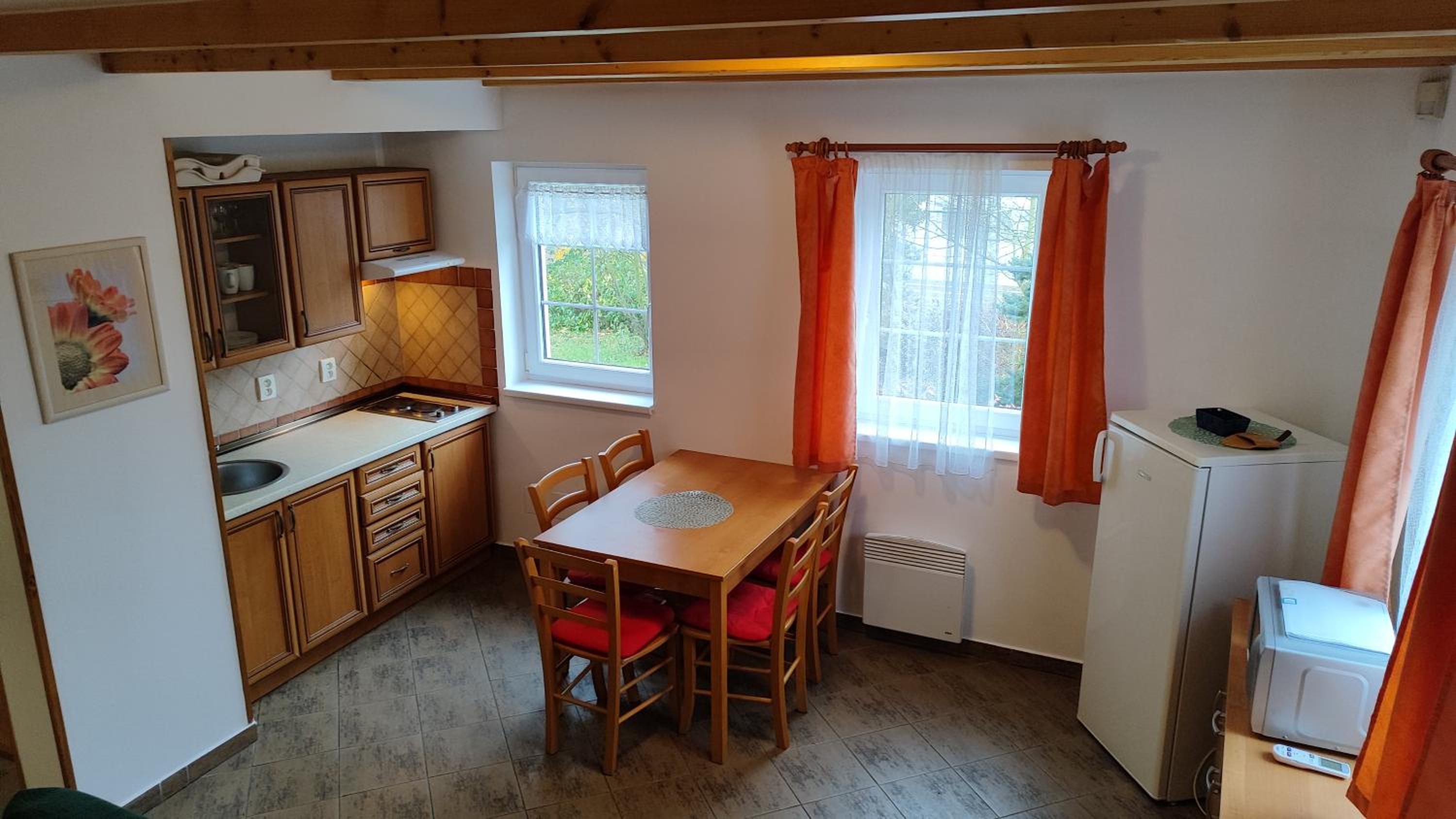 Resort Koloděje-žlutý dům