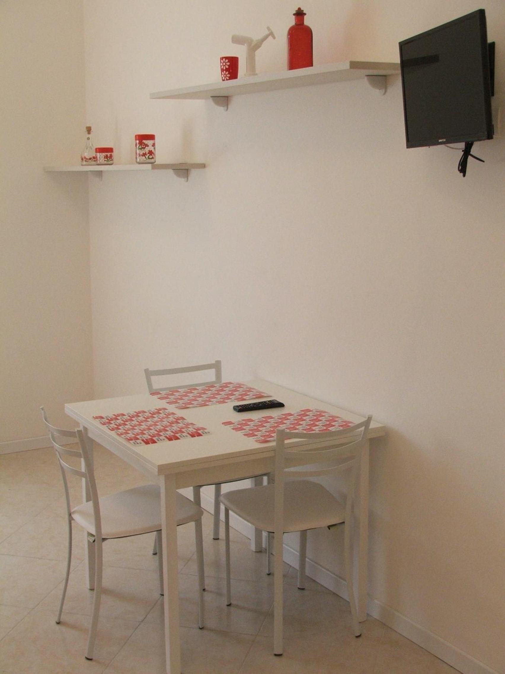 Photo 33