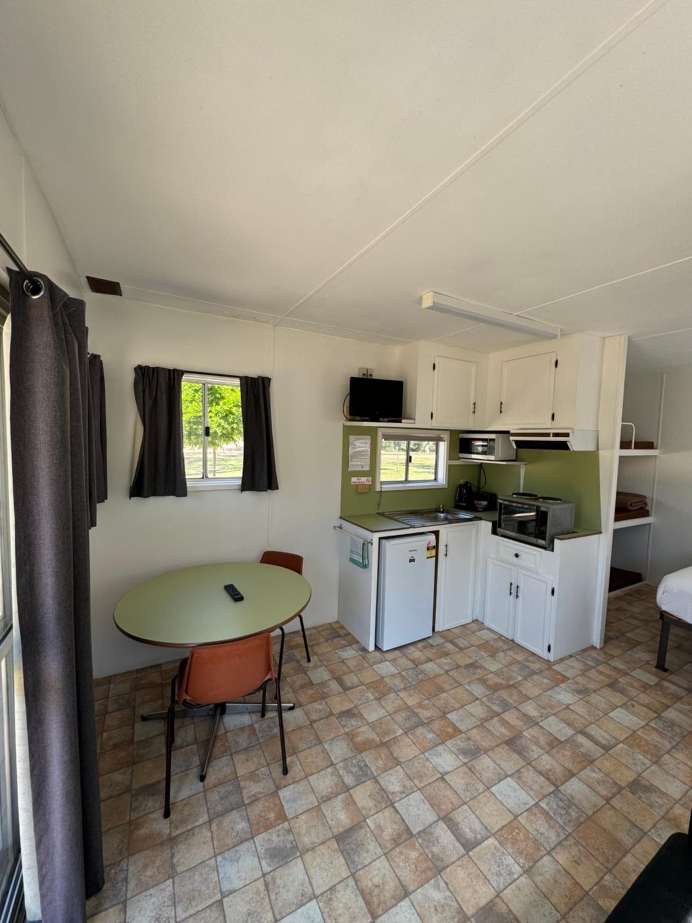 Hay Caravan Park
