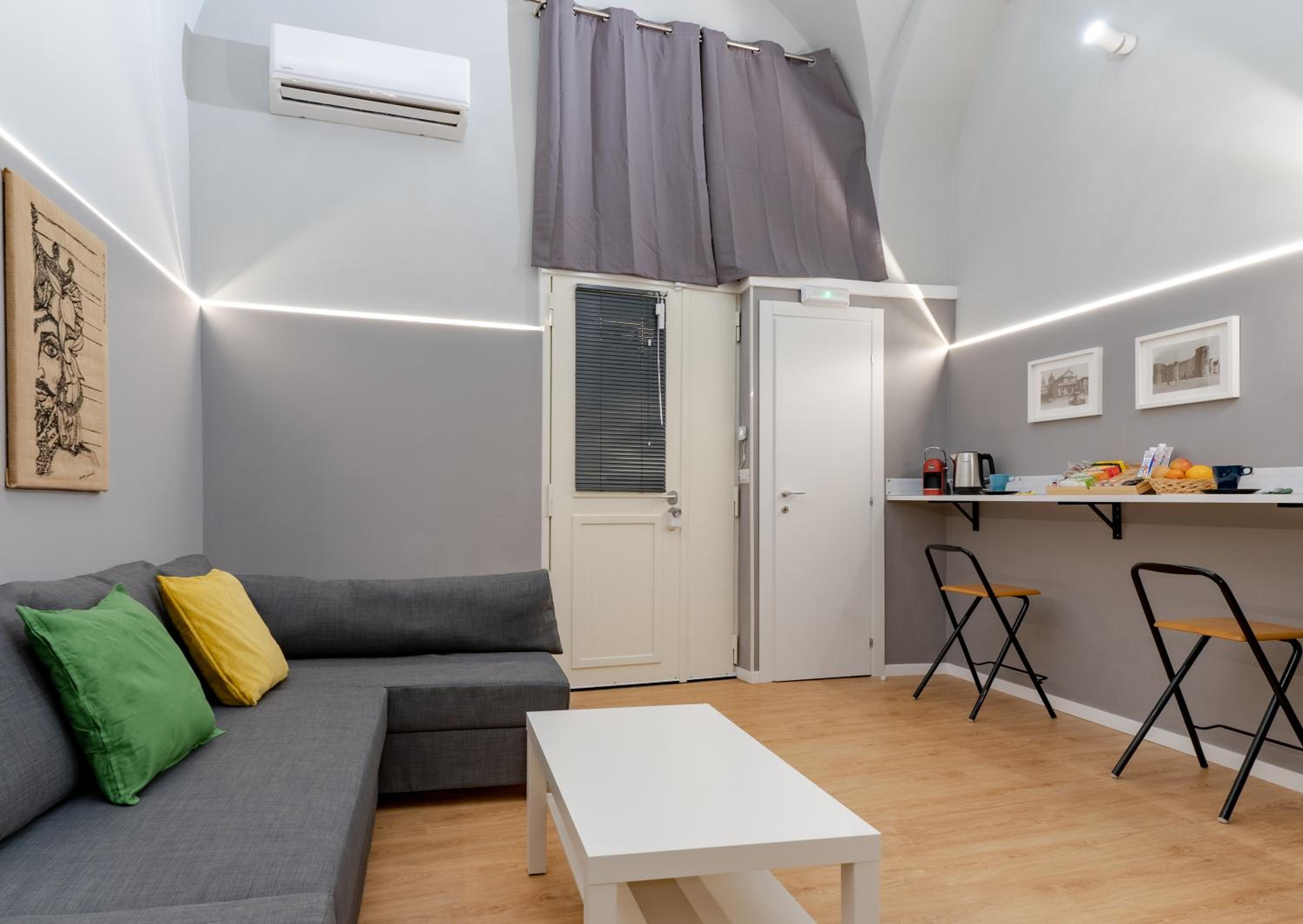 Elephant and Castle - Exclusive Holiday Home