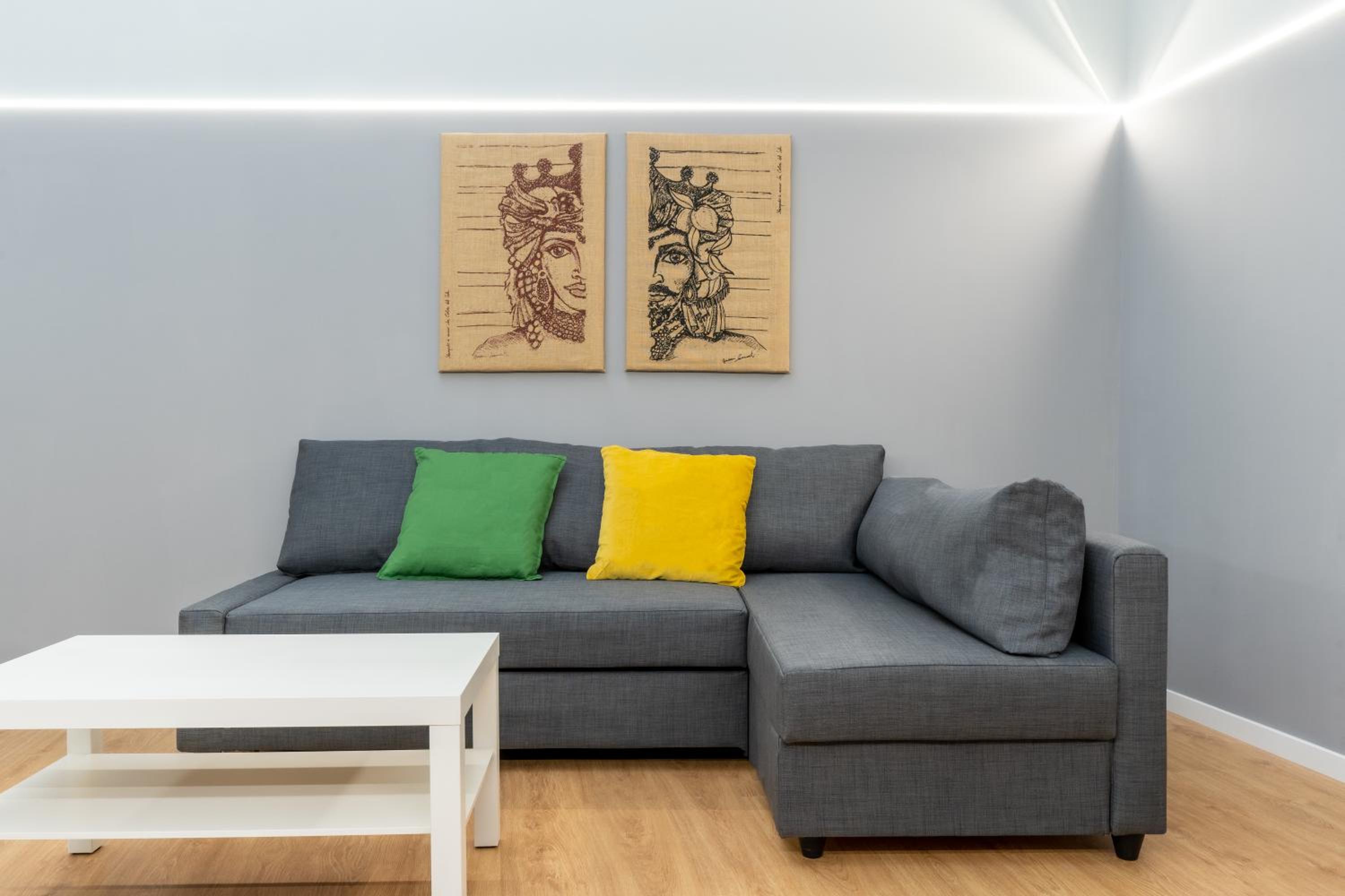 Elephant and Castle - Exclusive Holiday Home