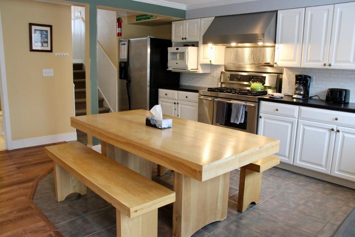 Trailside Village #3 - Slopeside 1BR with Hot Tub and Sauna, Ski In Ski Out with Ski Rental Deals