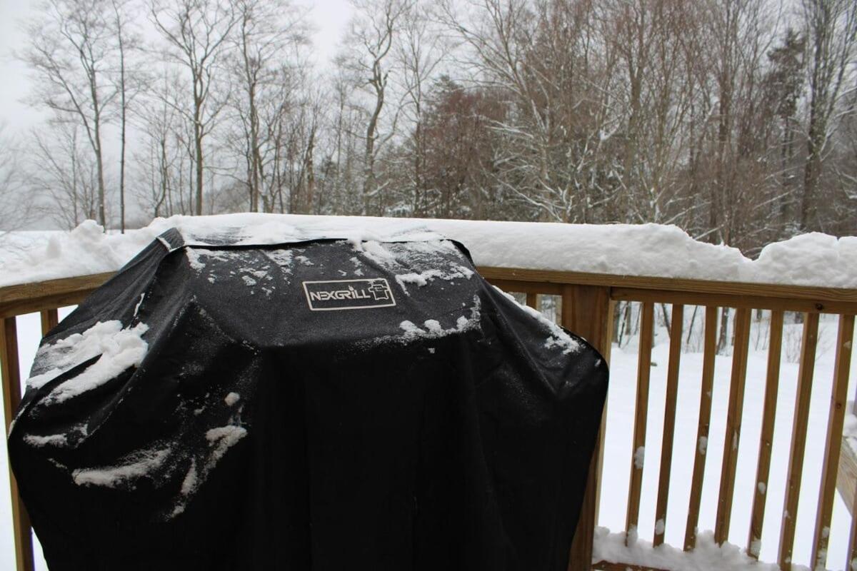 Trailside Village #3 - Slopeside 1BR with Hot Tub and Sauna, Ski In Ski Out with Ski Rental Deals