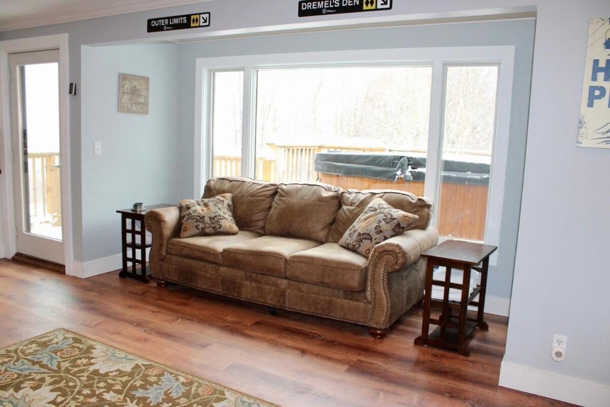 Trailside Village #3 - Slopeside 1BR with Hot Tub and Sauna, Ski In Ski Out with Ski Rental Deals