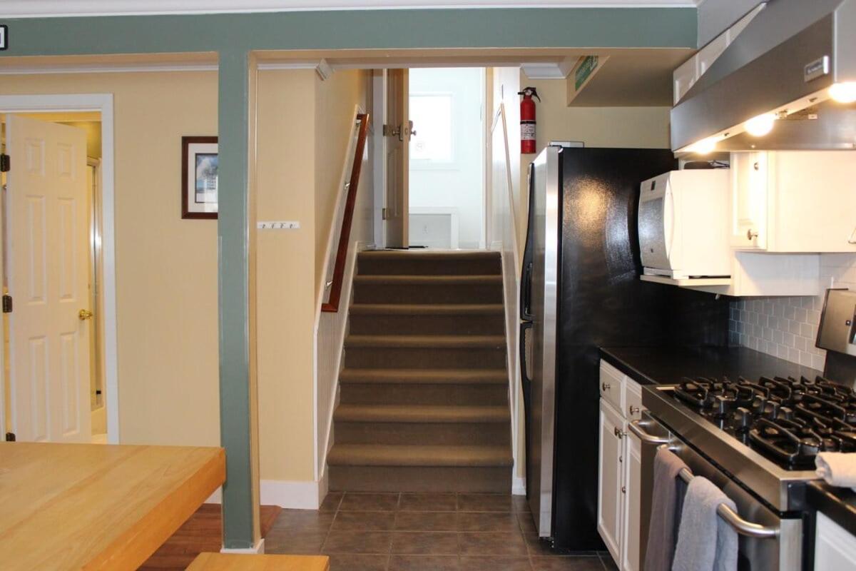 Trailside Village #3 - Slopeside 1BR with Hot Tub and Sauna, Ski In Ski Out with Ski Rental Deals