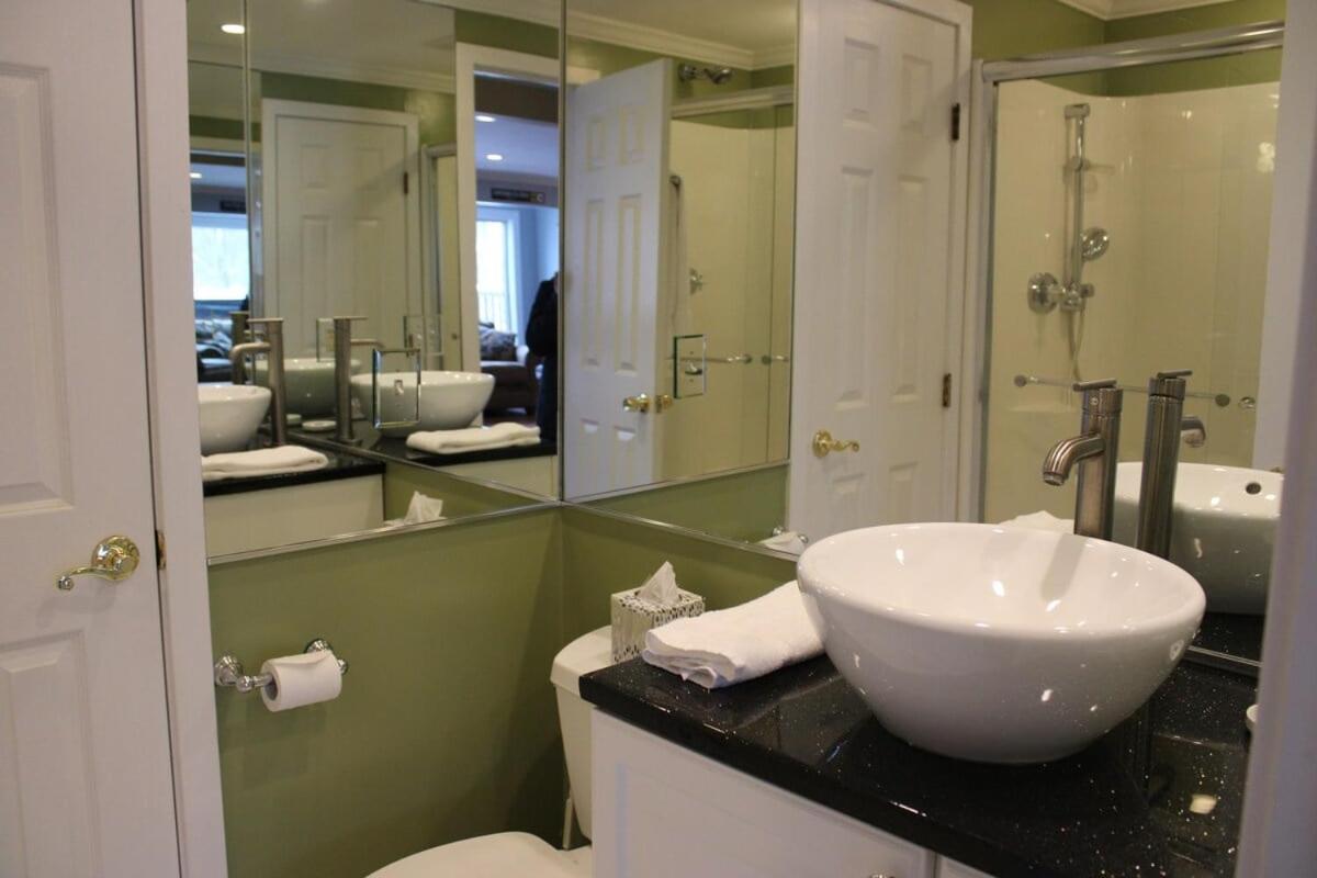 Trailside Village #3 - Slopeside 1BR with Hot Tub and Sauna, Ski In Ski Out with Ski Rental Deals