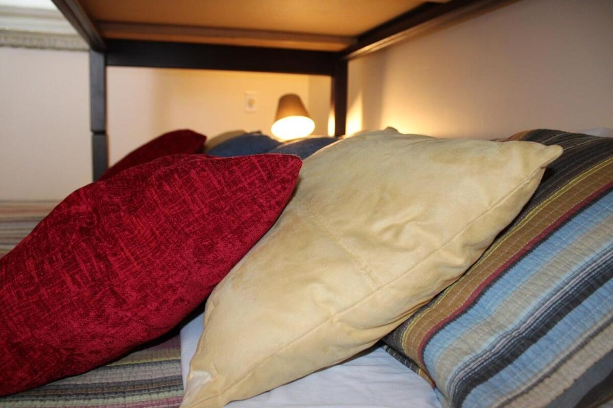 Trailside Village #3 - Slopeside 1BR with Hot Tub and Sauna, Ski In Ski Out with Ski Rental Deals