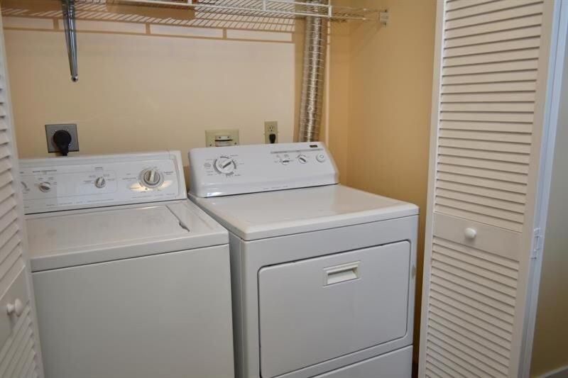 Trailside Village #6 - Slopeside 3BR 2BA, Hot Tub, Sauna, Ski In Ski Out on Great Eastern
