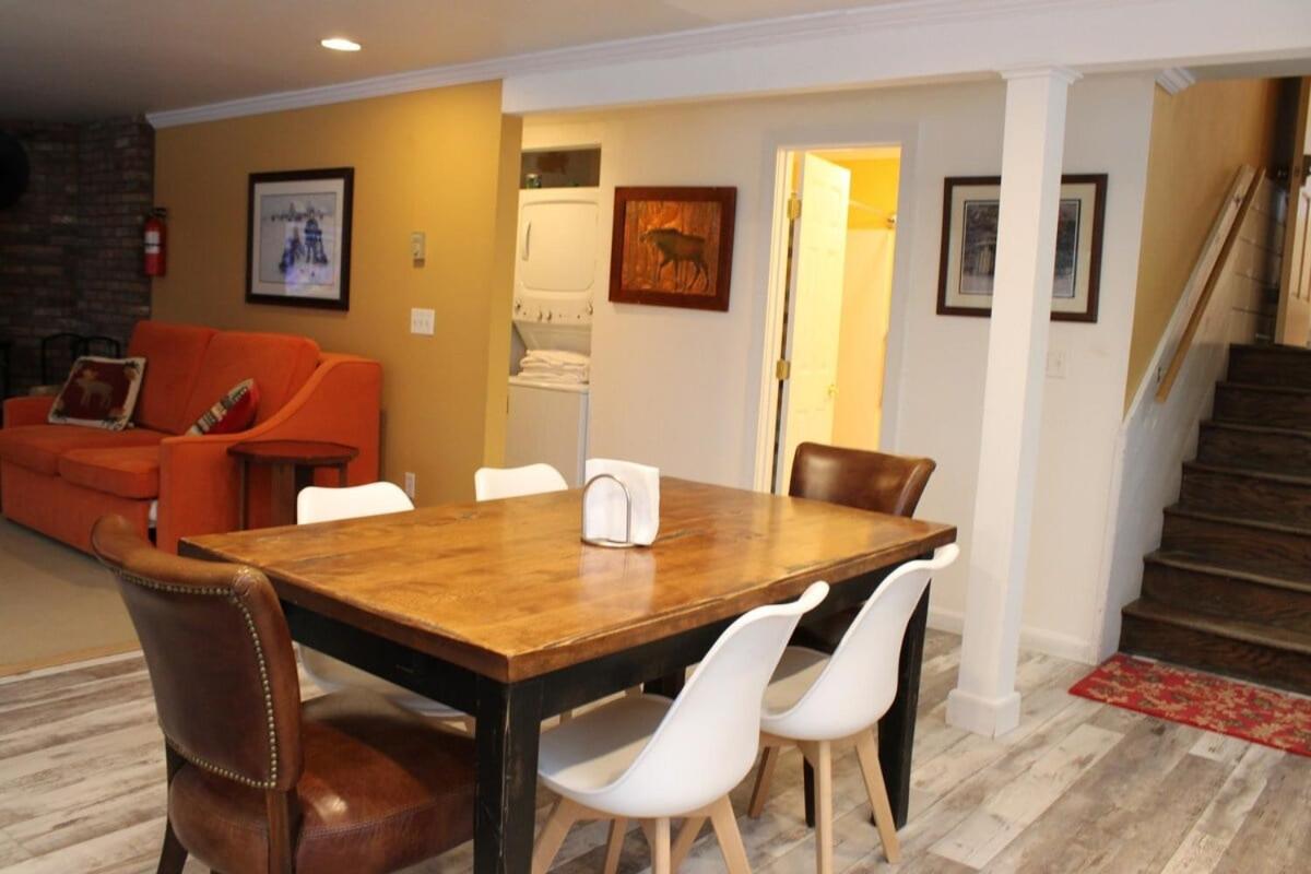 Trailside Village #7 - Slopeside 1BR with Hot Tub, Sauna and BBQ, Ski In Ski Out