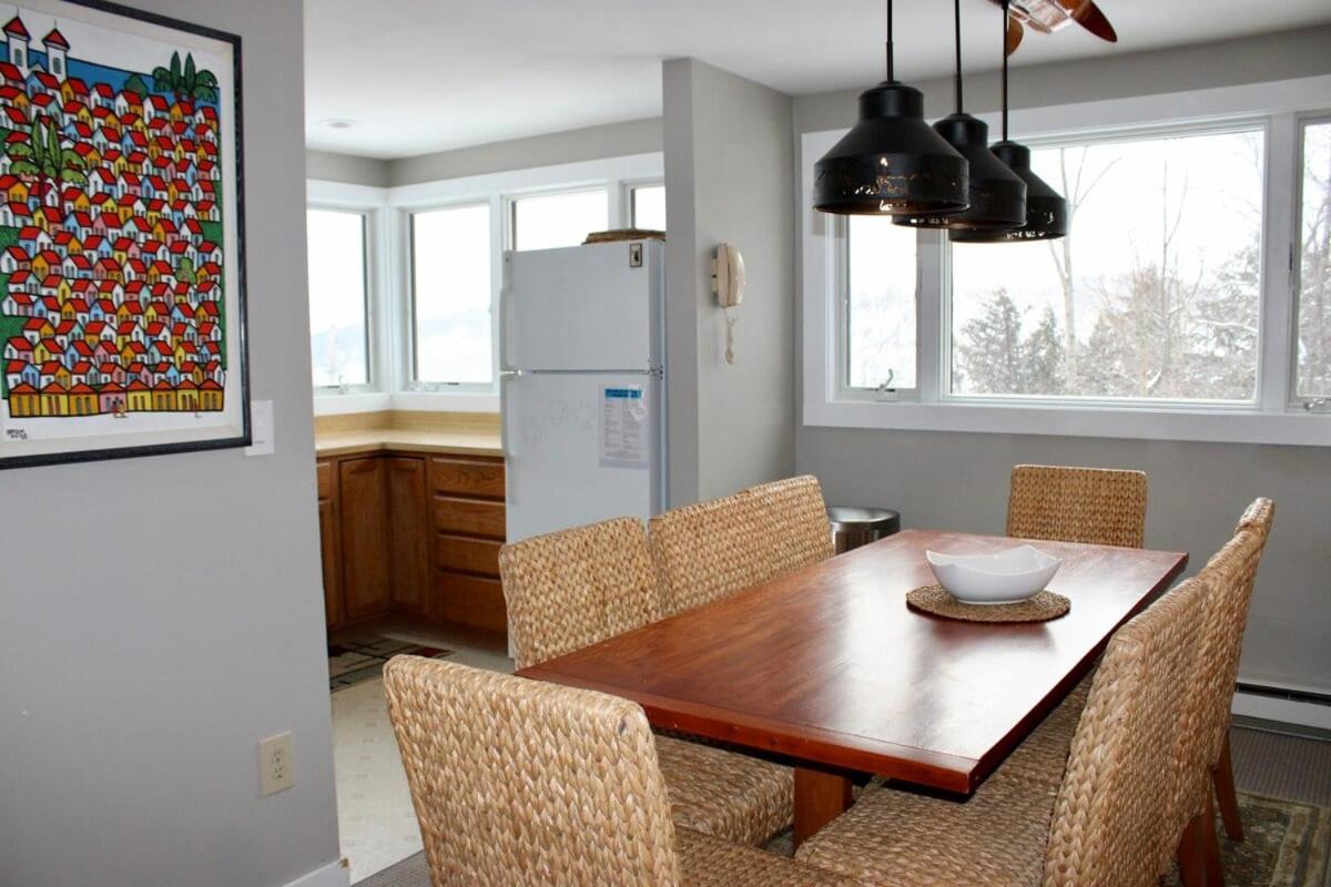 Trailside Village #8 - Slopeside 3BR with Hot Tub, Sauna, BBQ, Ski In Ski Out