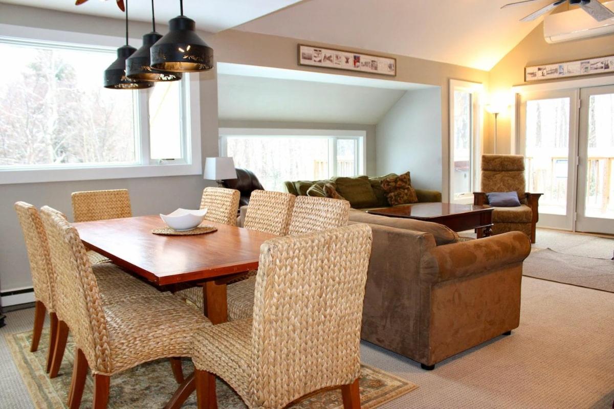 Trailside Village #8 - Slopeside 3BR with Hot Tub, Sauna, BBQ, Ski In Ski Out