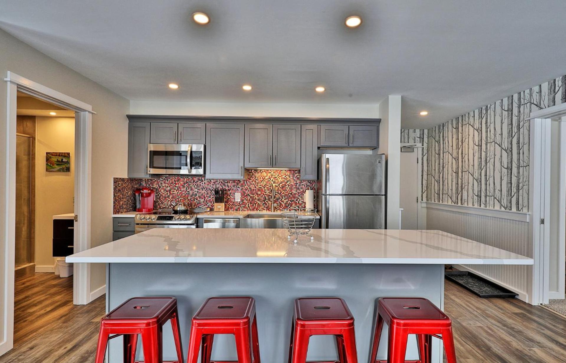 The Forest Fun Suite - 2RM-2BA Condo, Pool, Bus, King Bed, 2 Sofa Beds, Fireplace, Ski Rental Deals