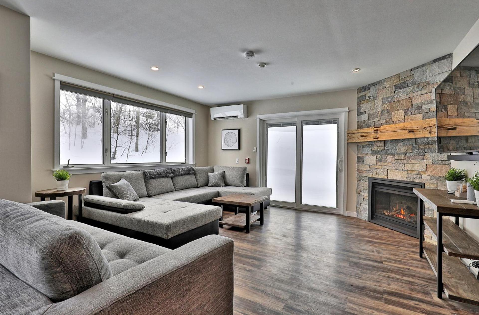 The Forest Fun Suite - 2RM-2BA Condo, Pool, Bus, King Bed, 2 Sofa Beds, Fireplace, Ski Rental Deals