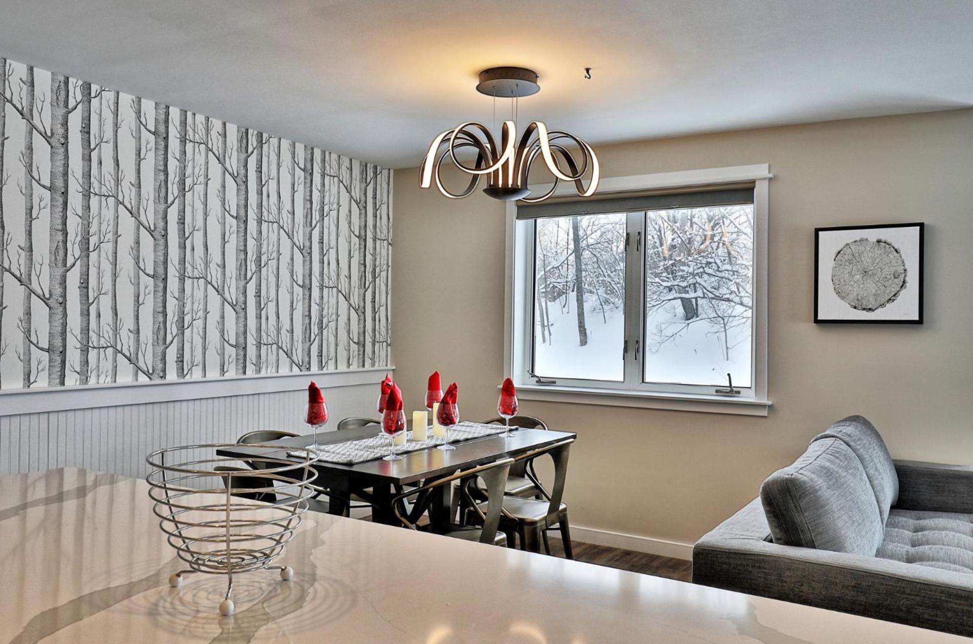 The Forest Fun Suite - 2RM-2BA Condo, Pool, Bus, King Bed, 2 Sofa Beds, Fireplace, Ski Rental Deals