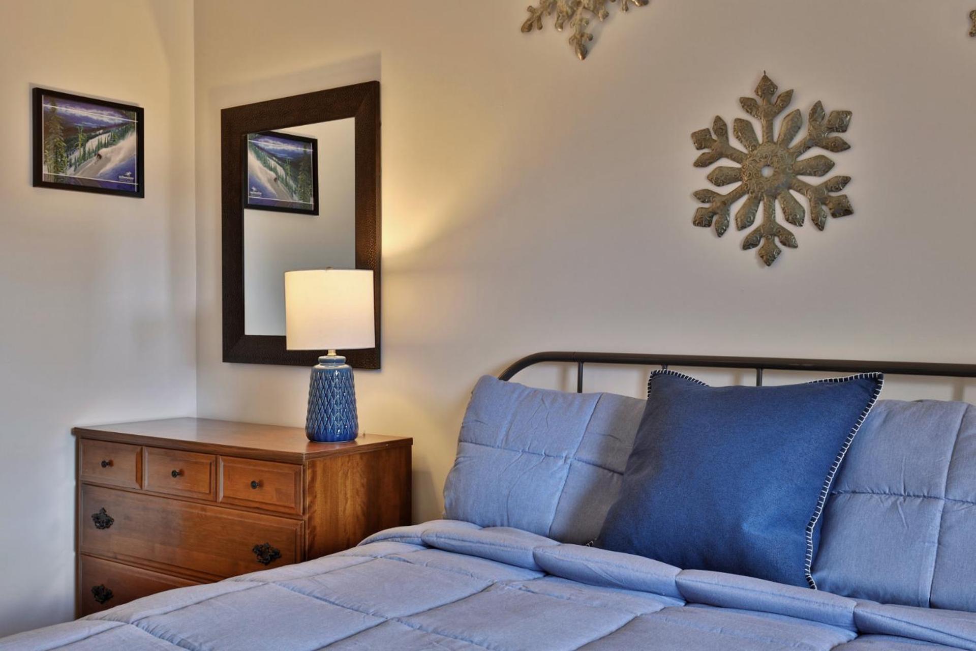 Pico Mountain Condo C-307 - 1 BR, 1BA Steps to Pico Ski Slopes, Bus to Killington
