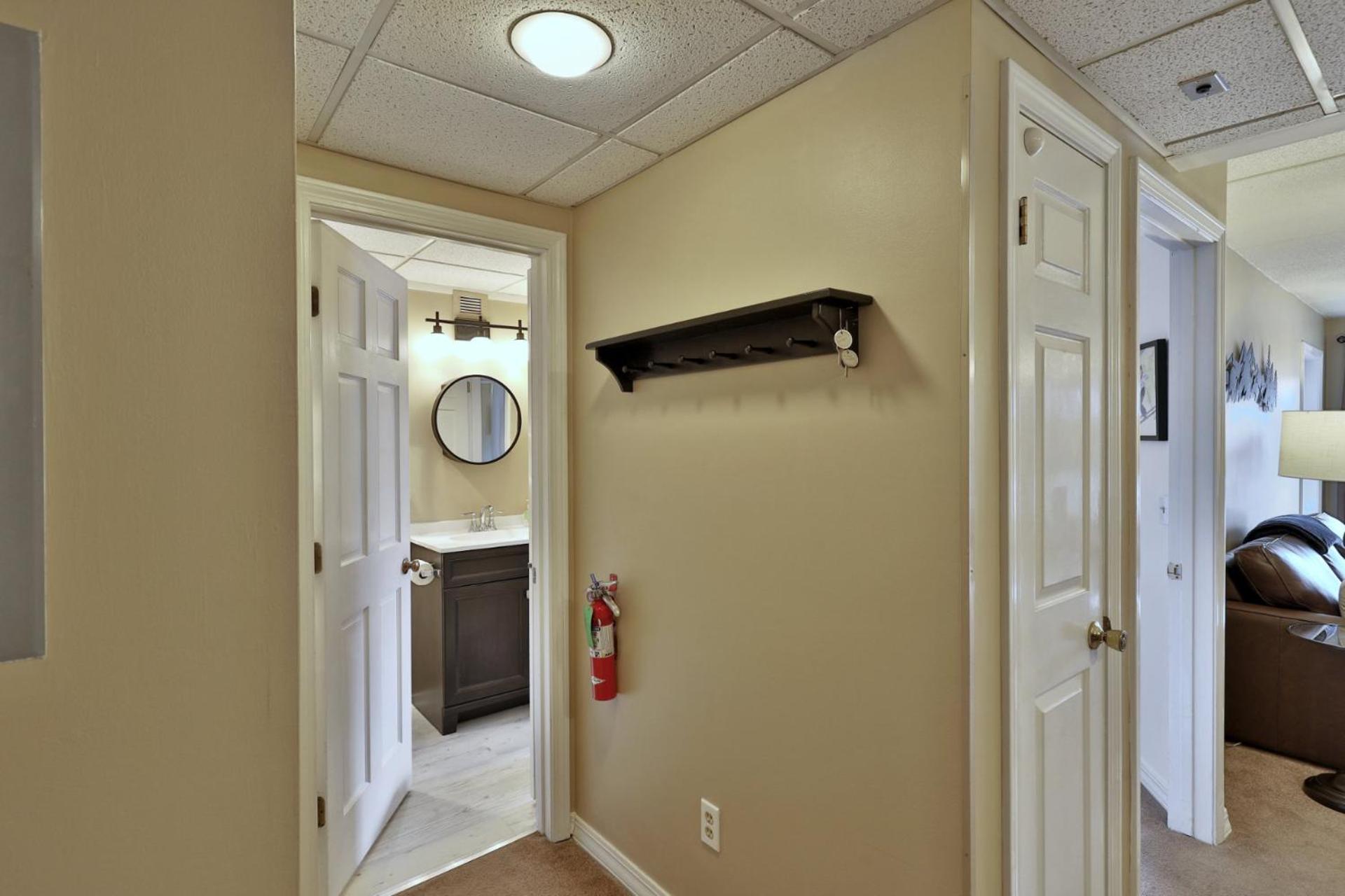 Pico Mountain Condo C-307 - 1 BR, 1BA Steps to Pico Ski Slopes, Bus to Killington