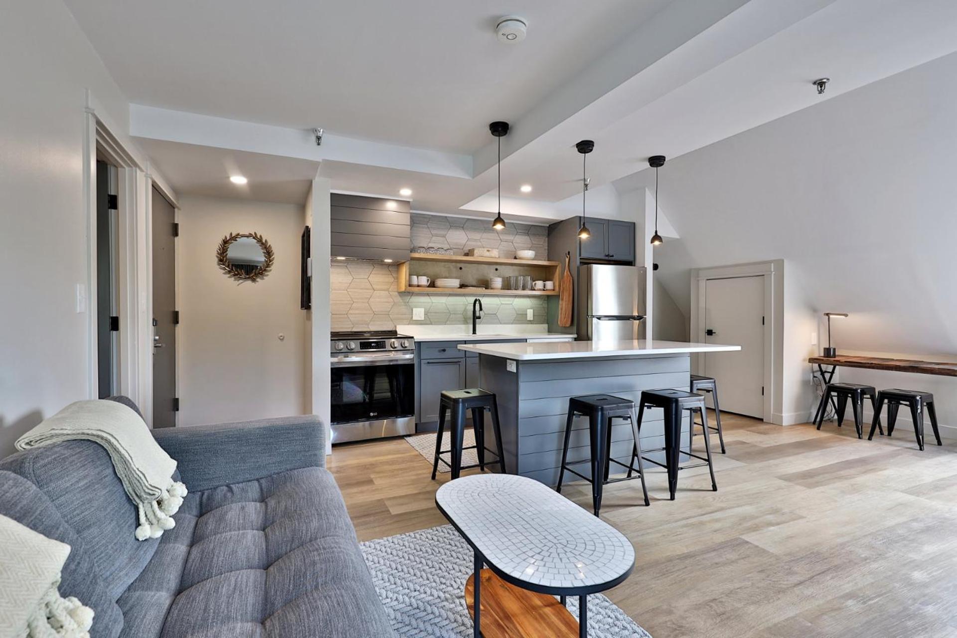 Mountain Green 3F9 - Newly Renovated Studio, Amazing Views and Location, Pool, Hot Tub, Shuttle