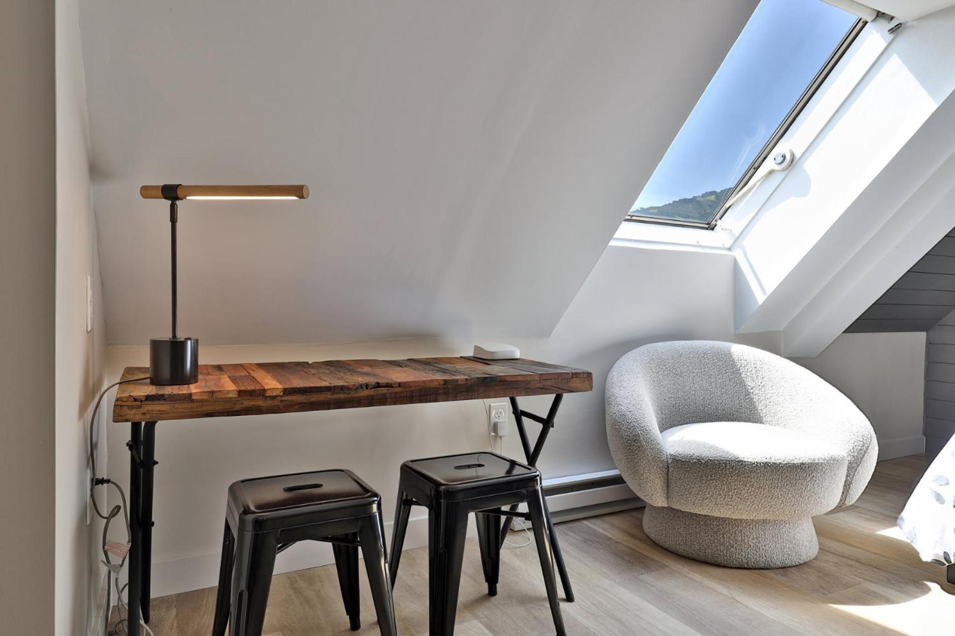 Mountain Green 3F9 - Newly Renovated Studio, Amazing Views and Location, Pool, Hot Tub, Shuttle